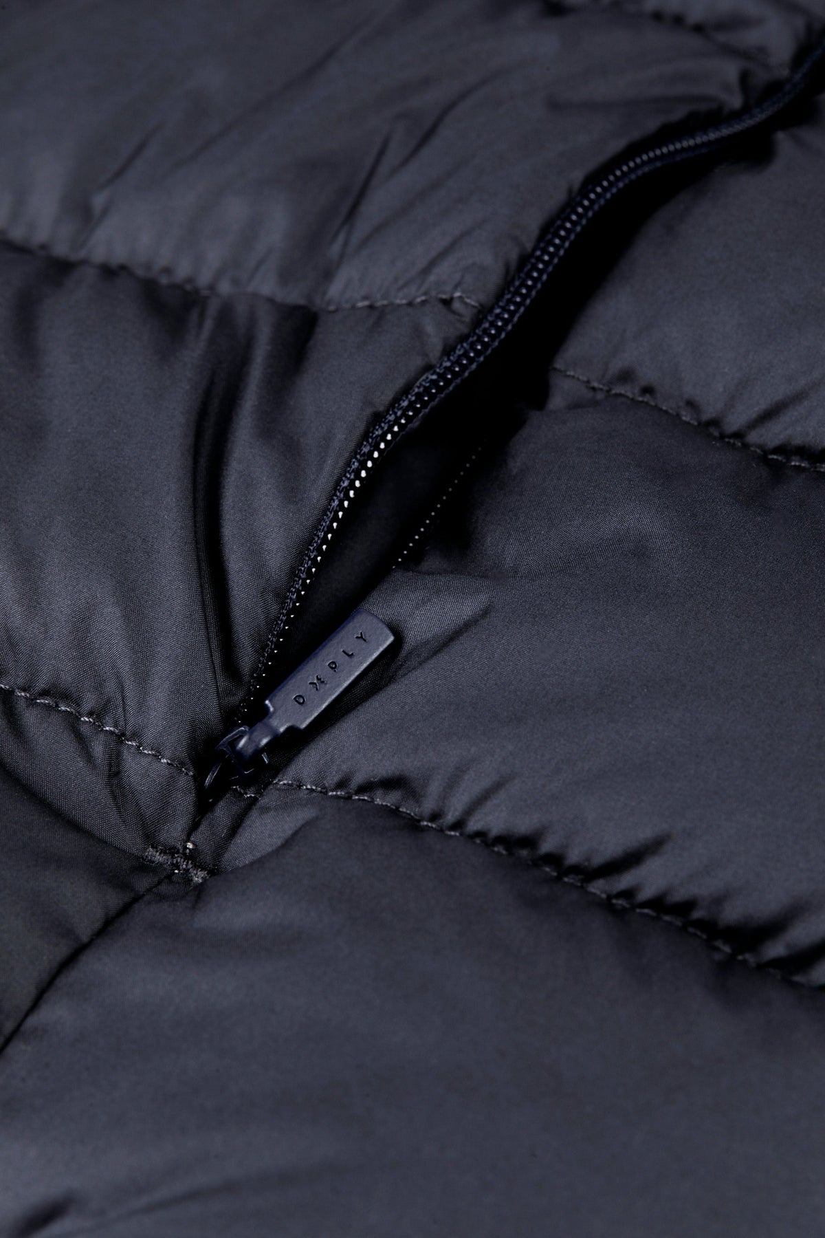 DEEPLY | CHAQUETA ACOLCHADA MAT