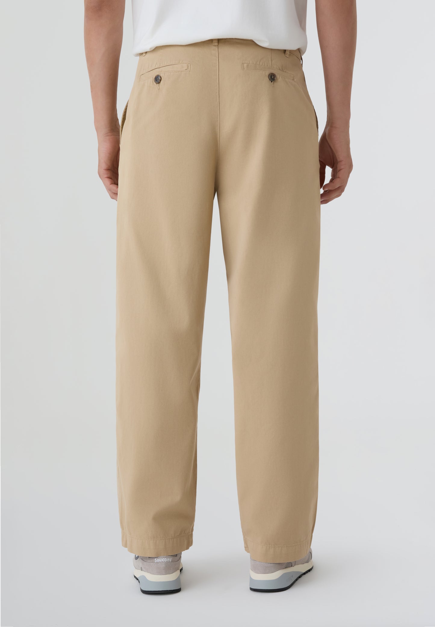 WE ARE NOT FRIENDS | PLEAT CREAM CHINO