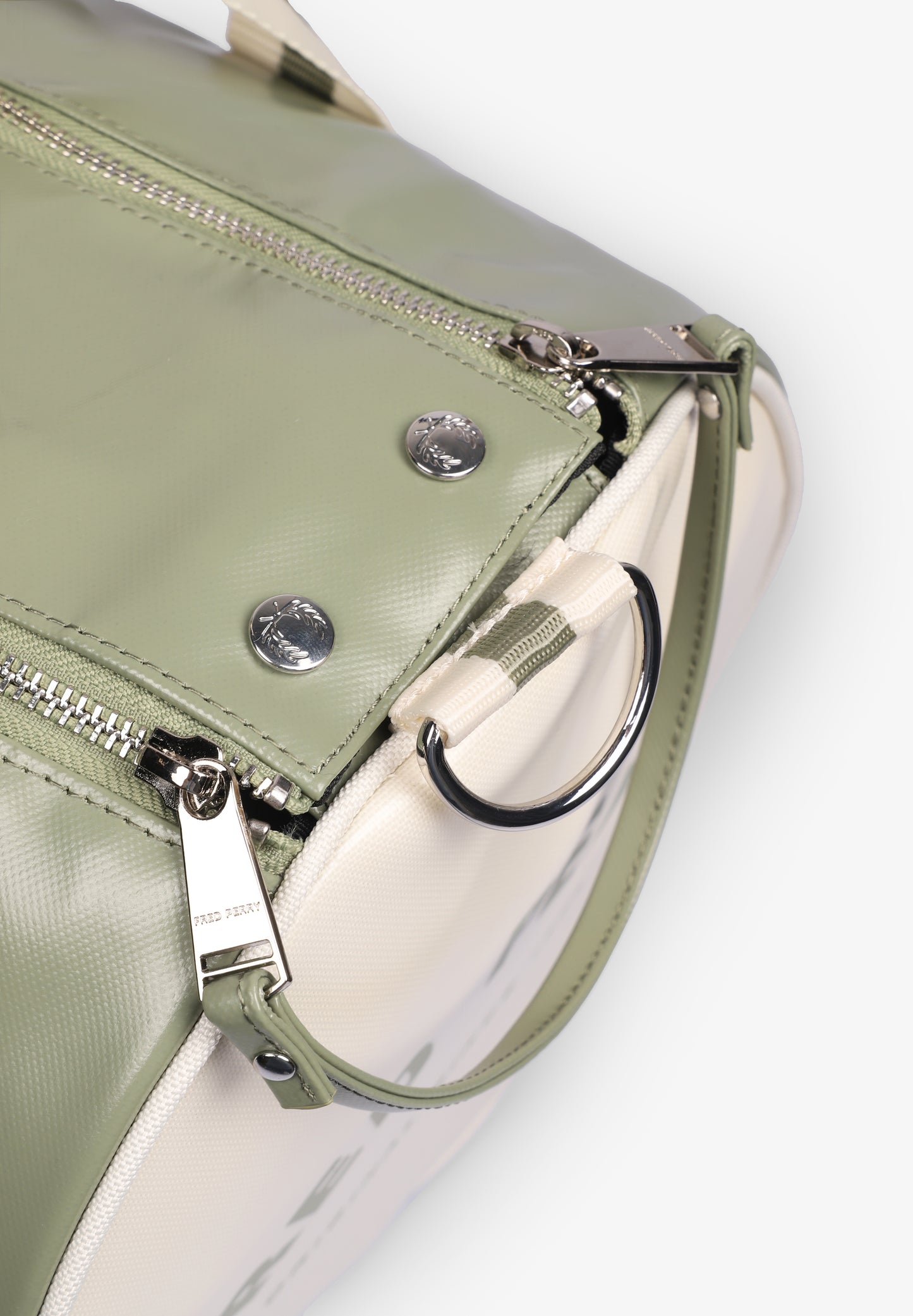FRED PERRY | BOLSA CLASSIC BARREL