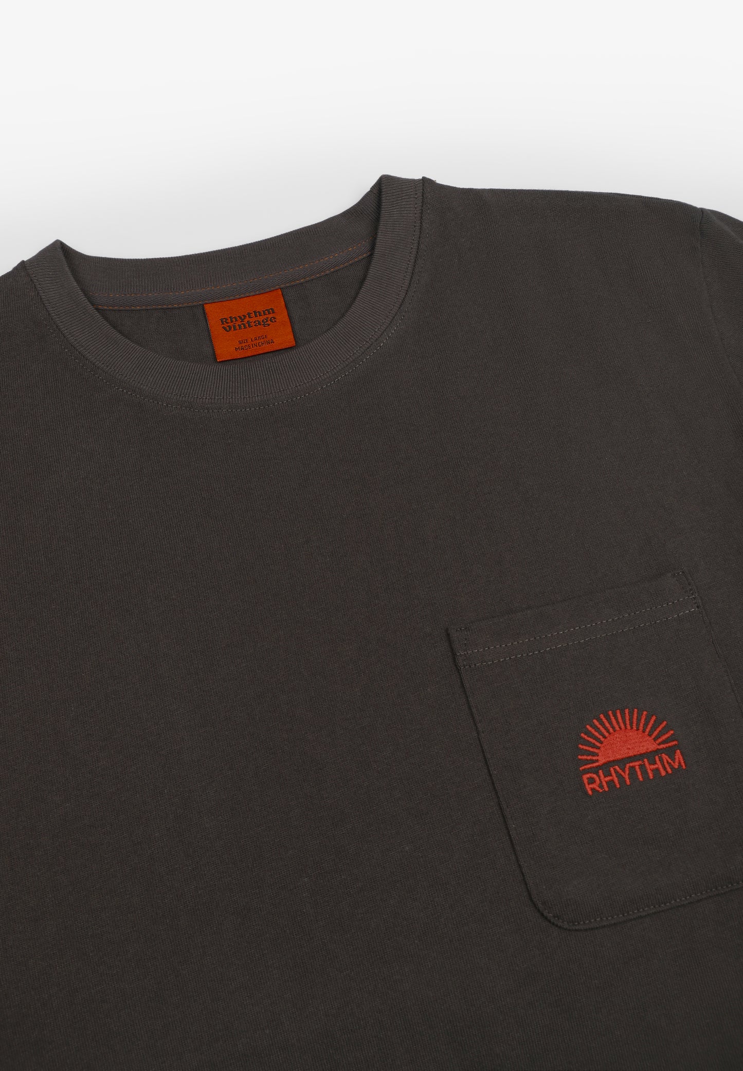 RHYTHM | CAMISETA VINTAGE POCKET