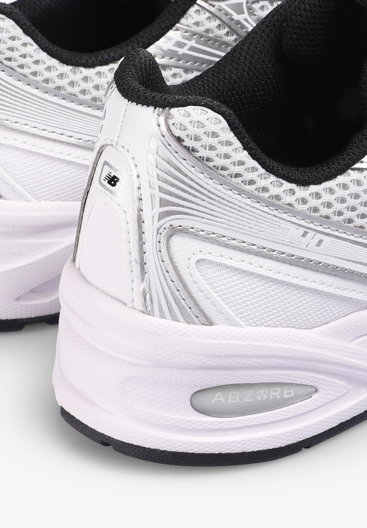 NEW BALANCE | SNEAKERS 740 MUJER