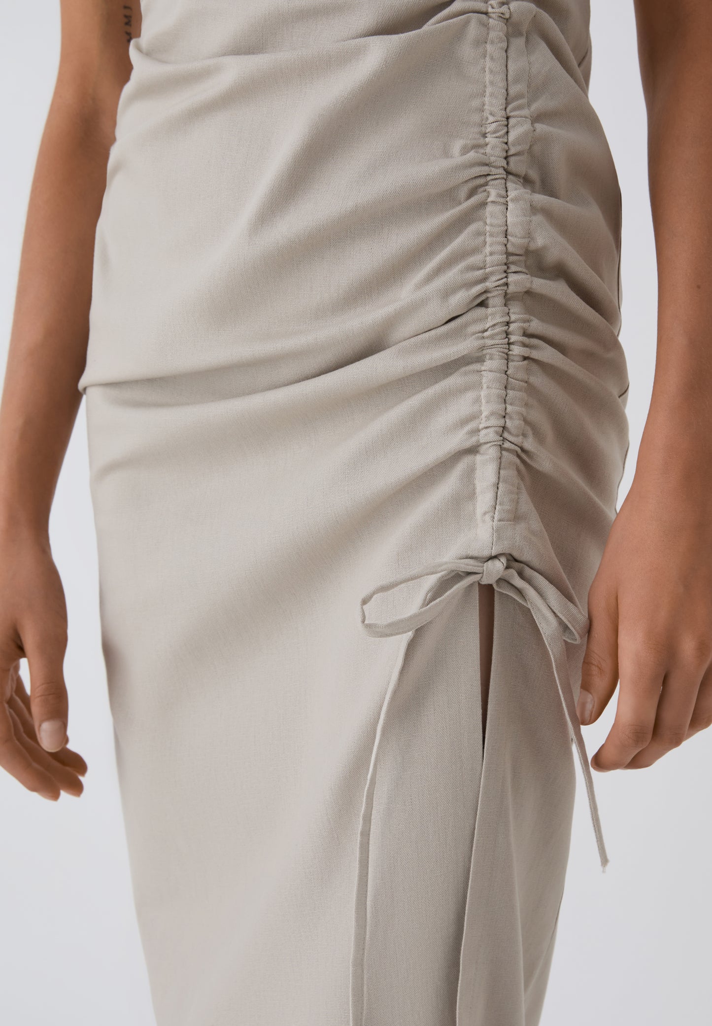 RAMSOS | VESTIDO LARGO GATHERED