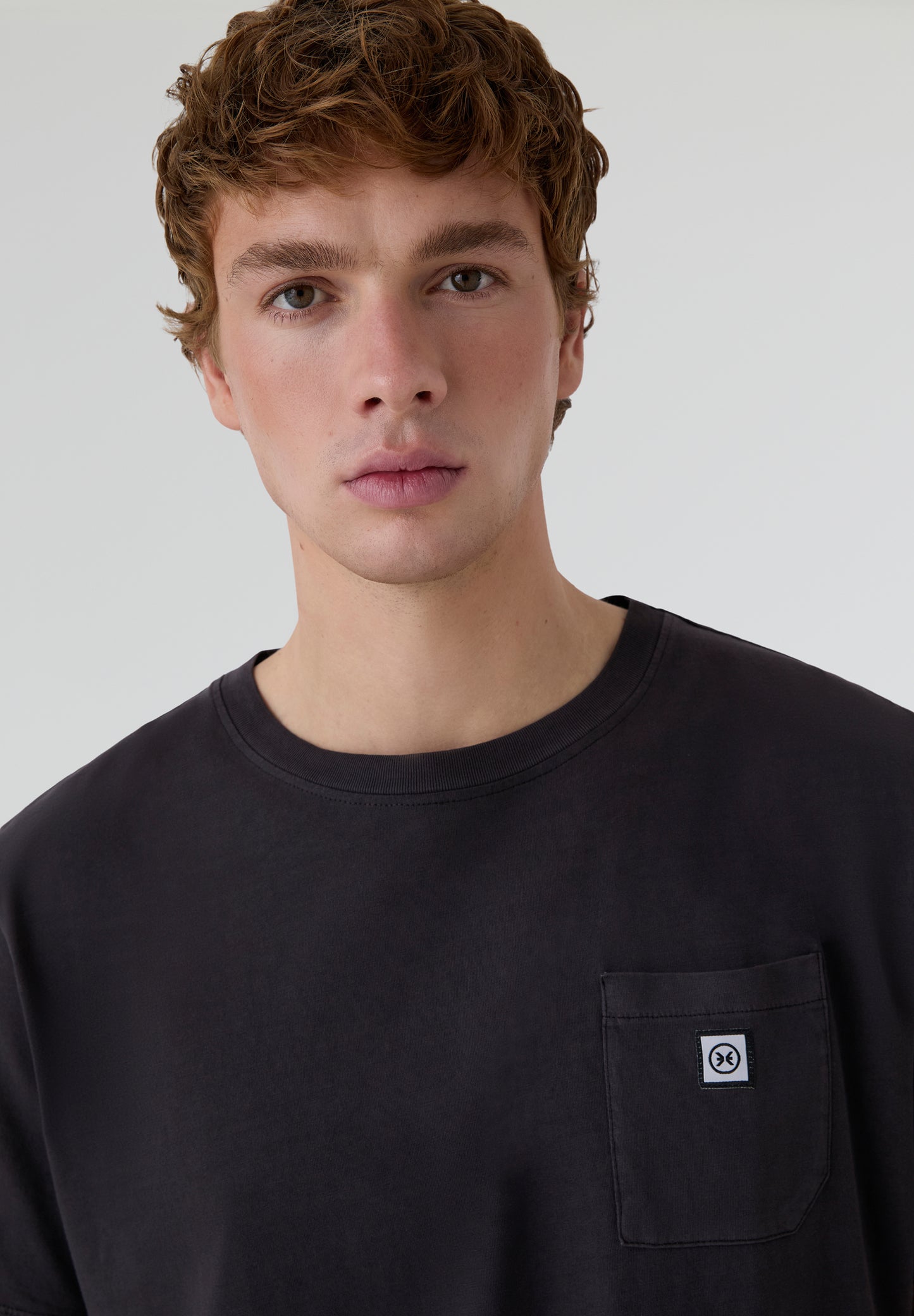 DEEPLY | CAMISETA LOGO LINE
