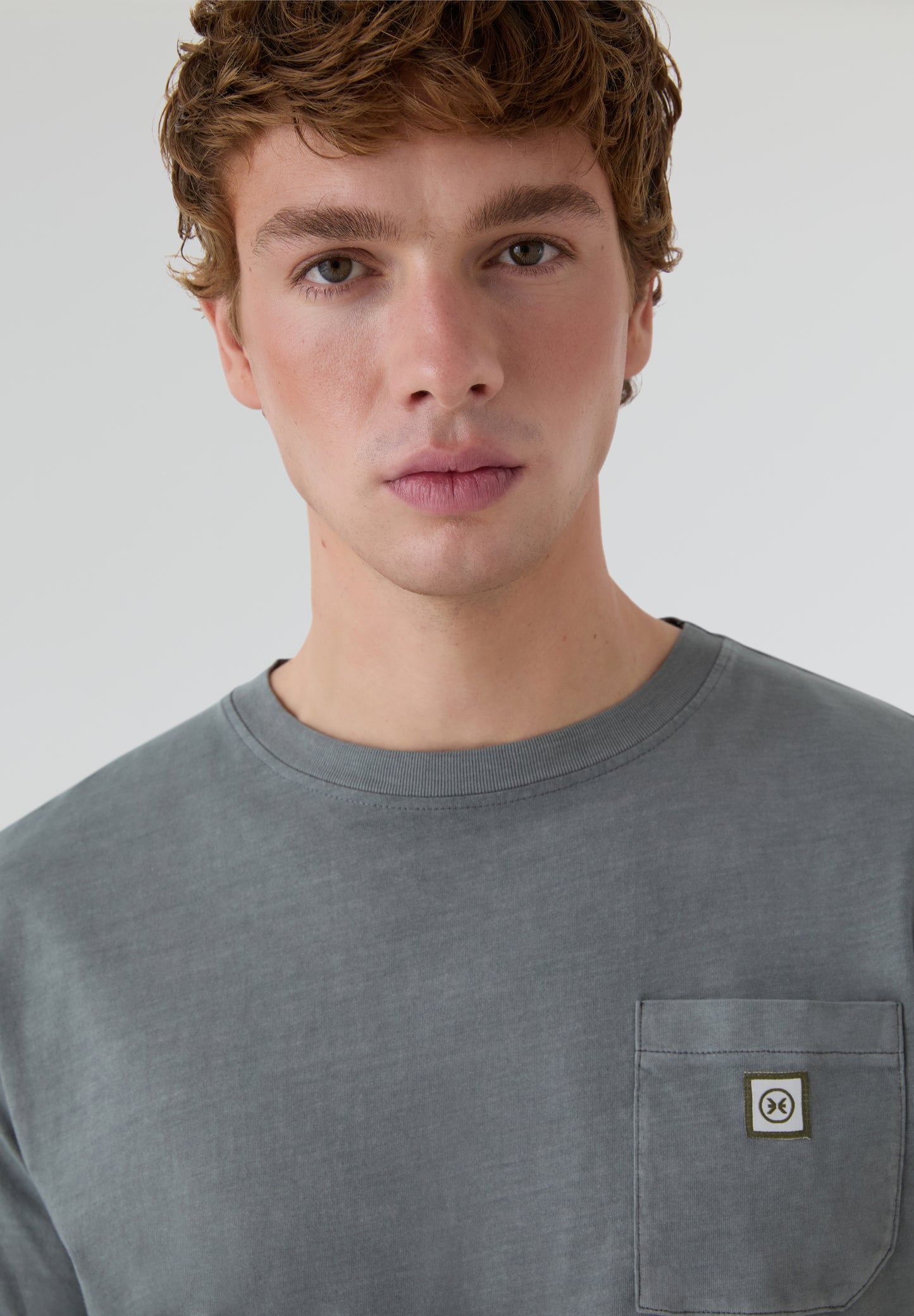 DEEPLY | CAMISETA LOGO LINE