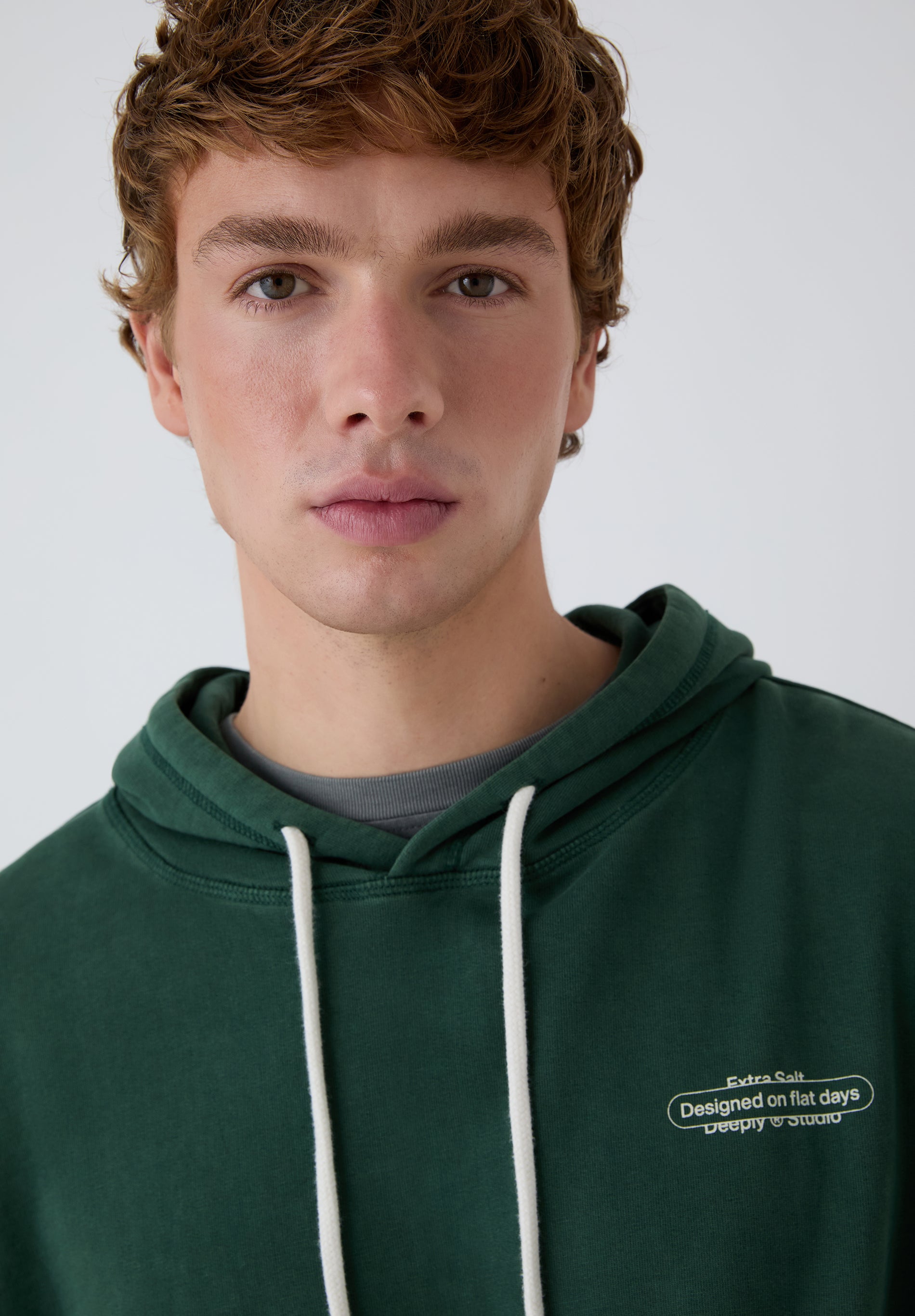 DEEPLY | SUDADERA CAPUCHA FLAT DAYS - Scalpers