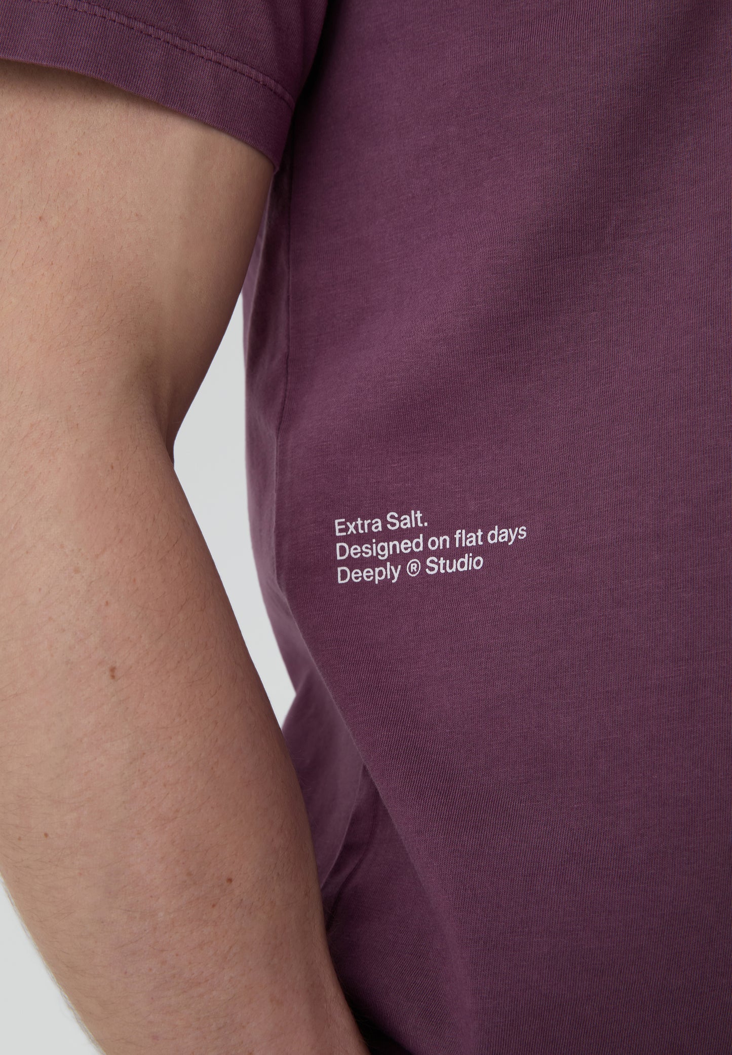 DEEPLY | CAMISETA EXTRA