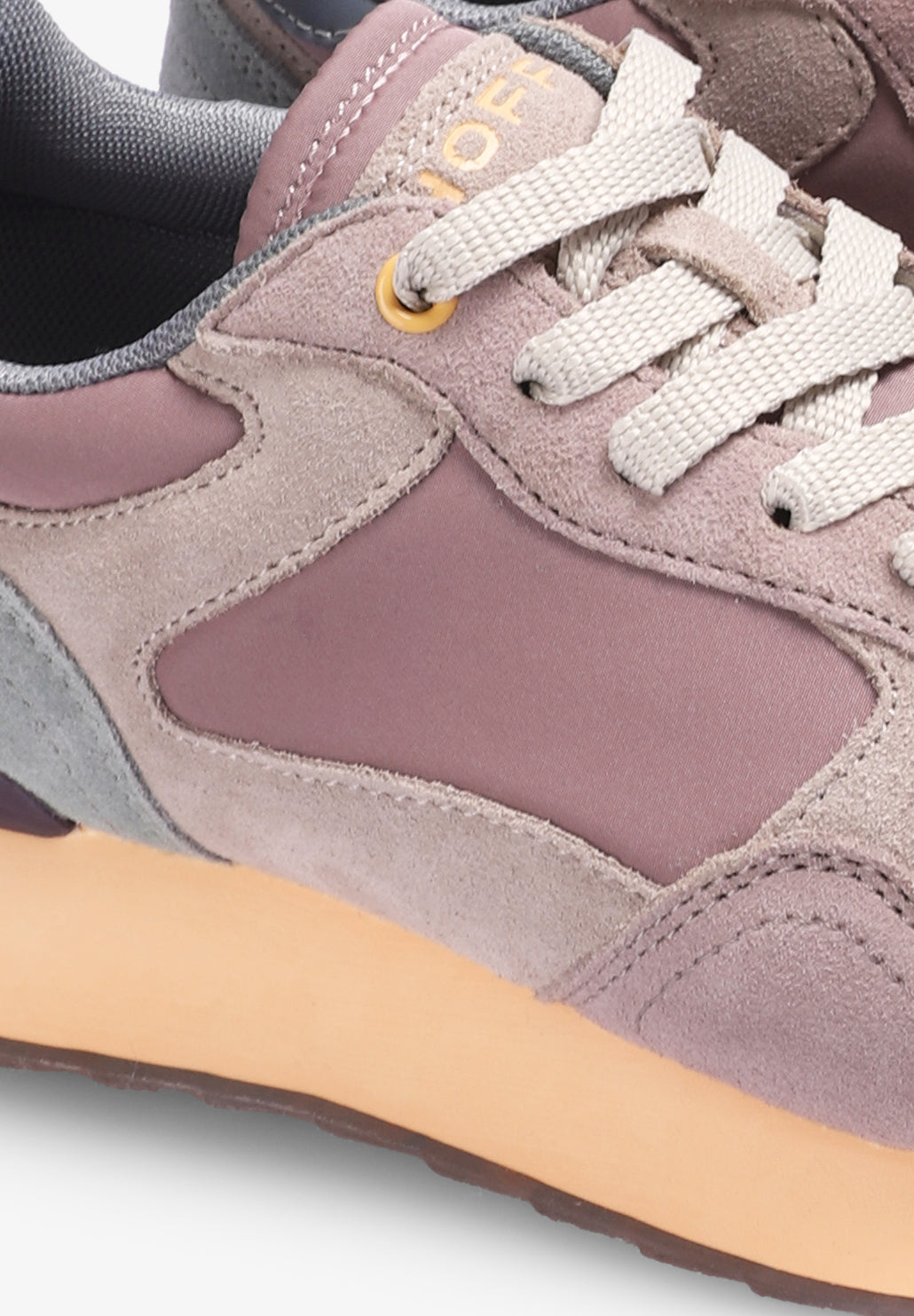 HOFF | SNEAKERS CITY PRAGUE MUJER