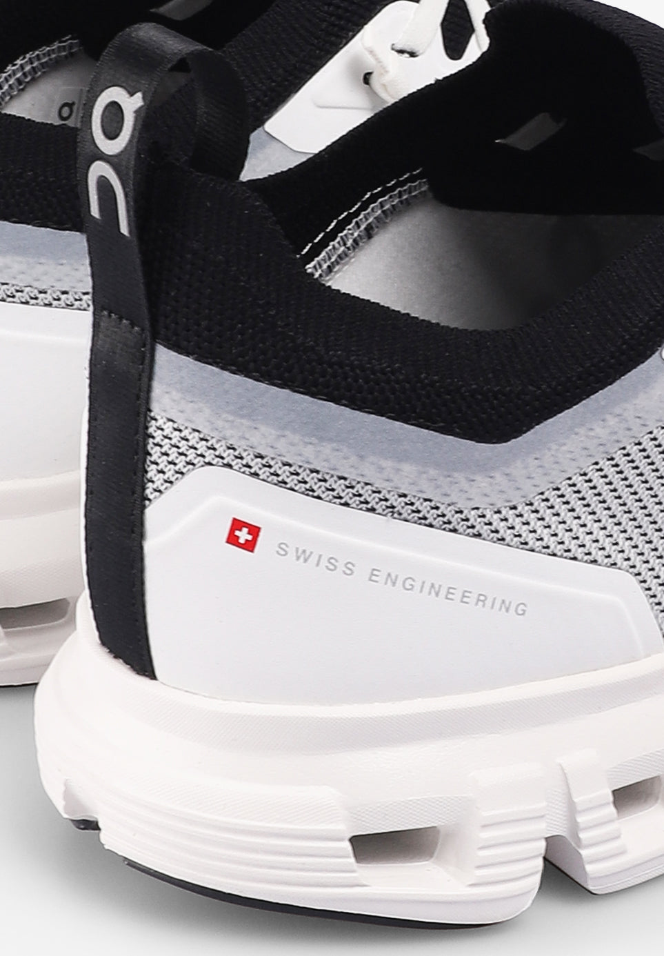 ON | SNEAKERS CLOUD 6 VERSA HOMBRE