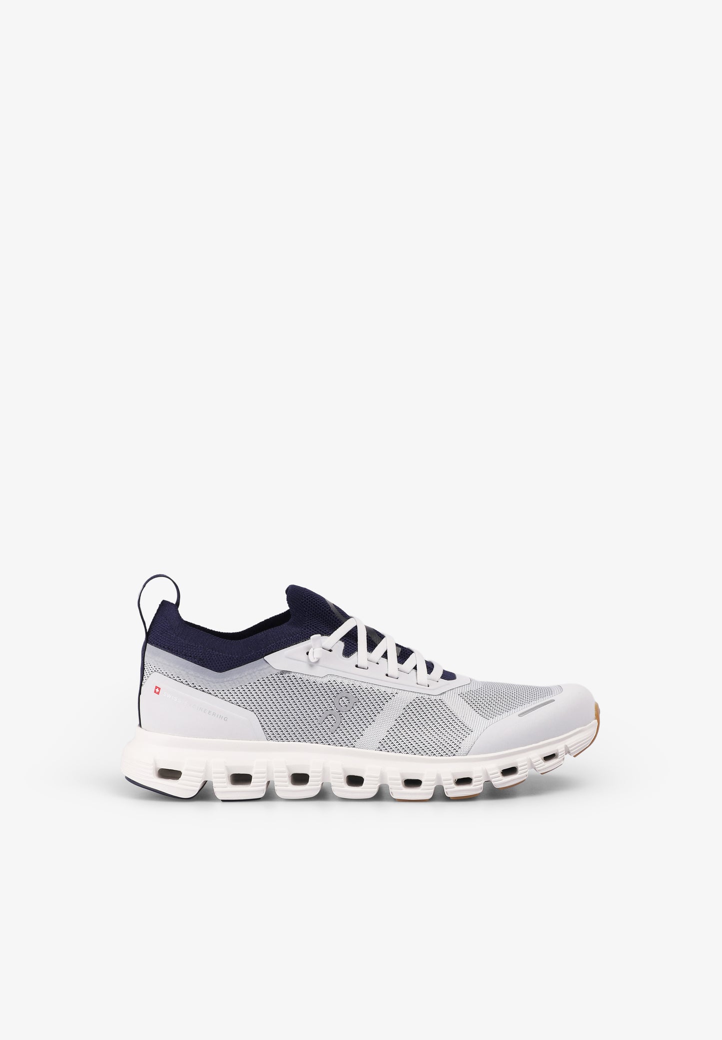 ON  | CLOUD 6 VERSA