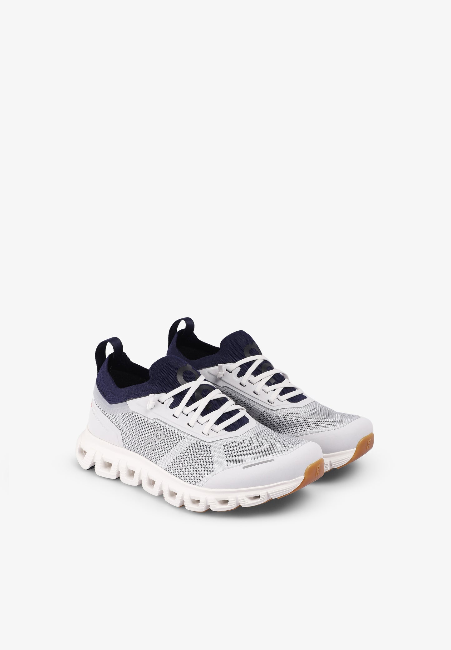 ON  | CLOUD 6 VERSA
