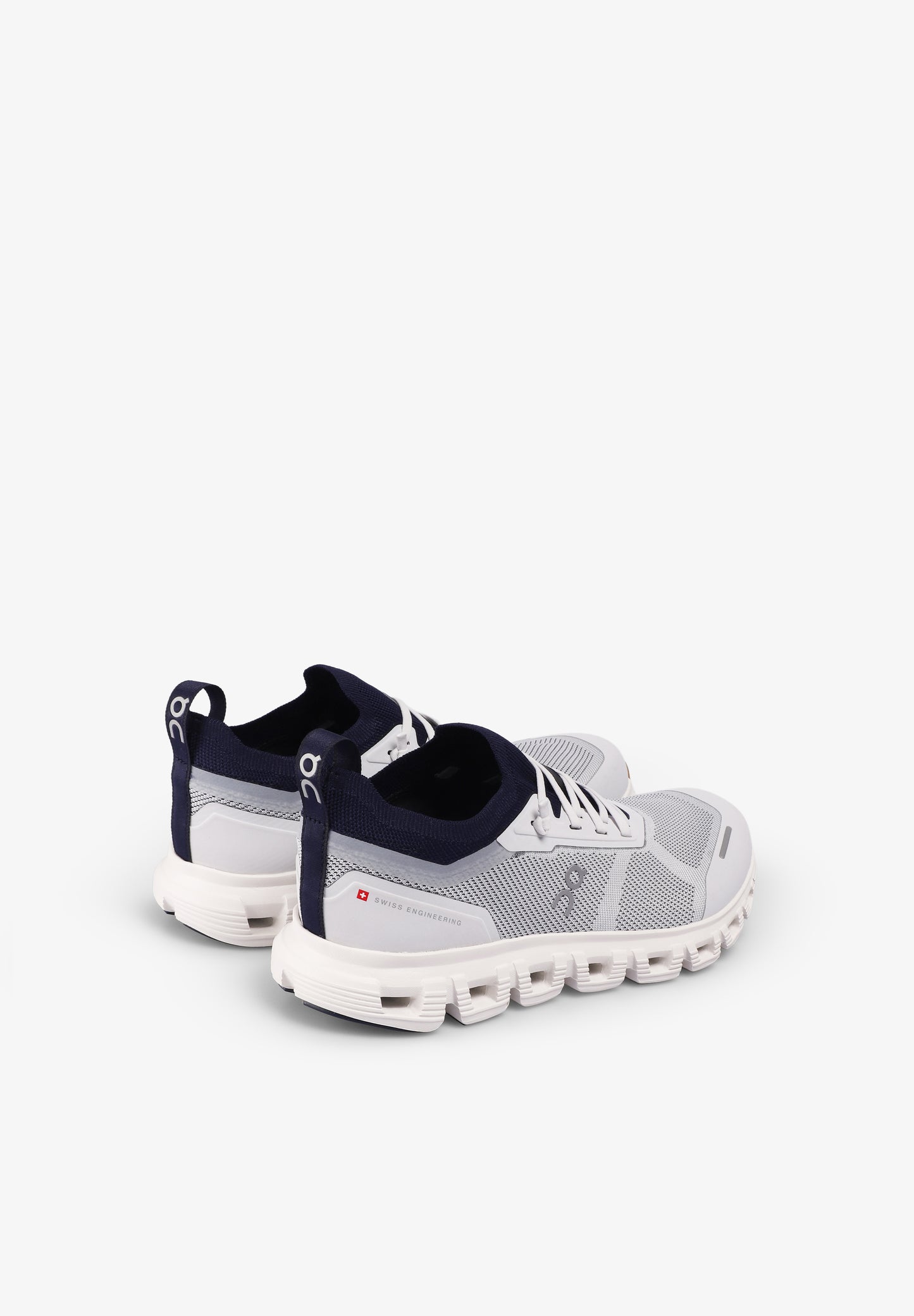 ON  | CLOUD 6 VERSA