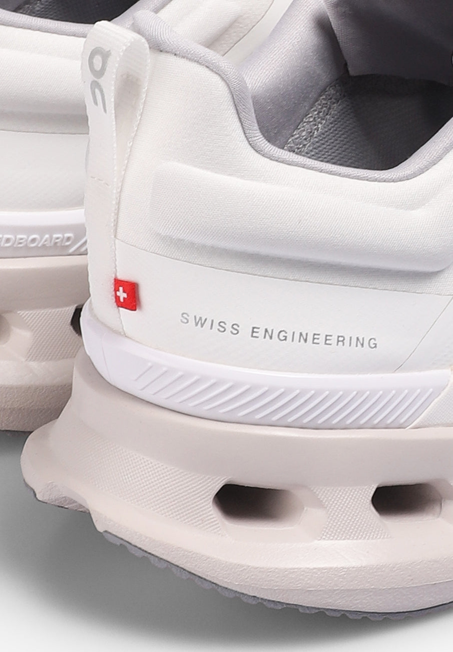 ON | SNEAKERS CLOUDNOVA X MUJER