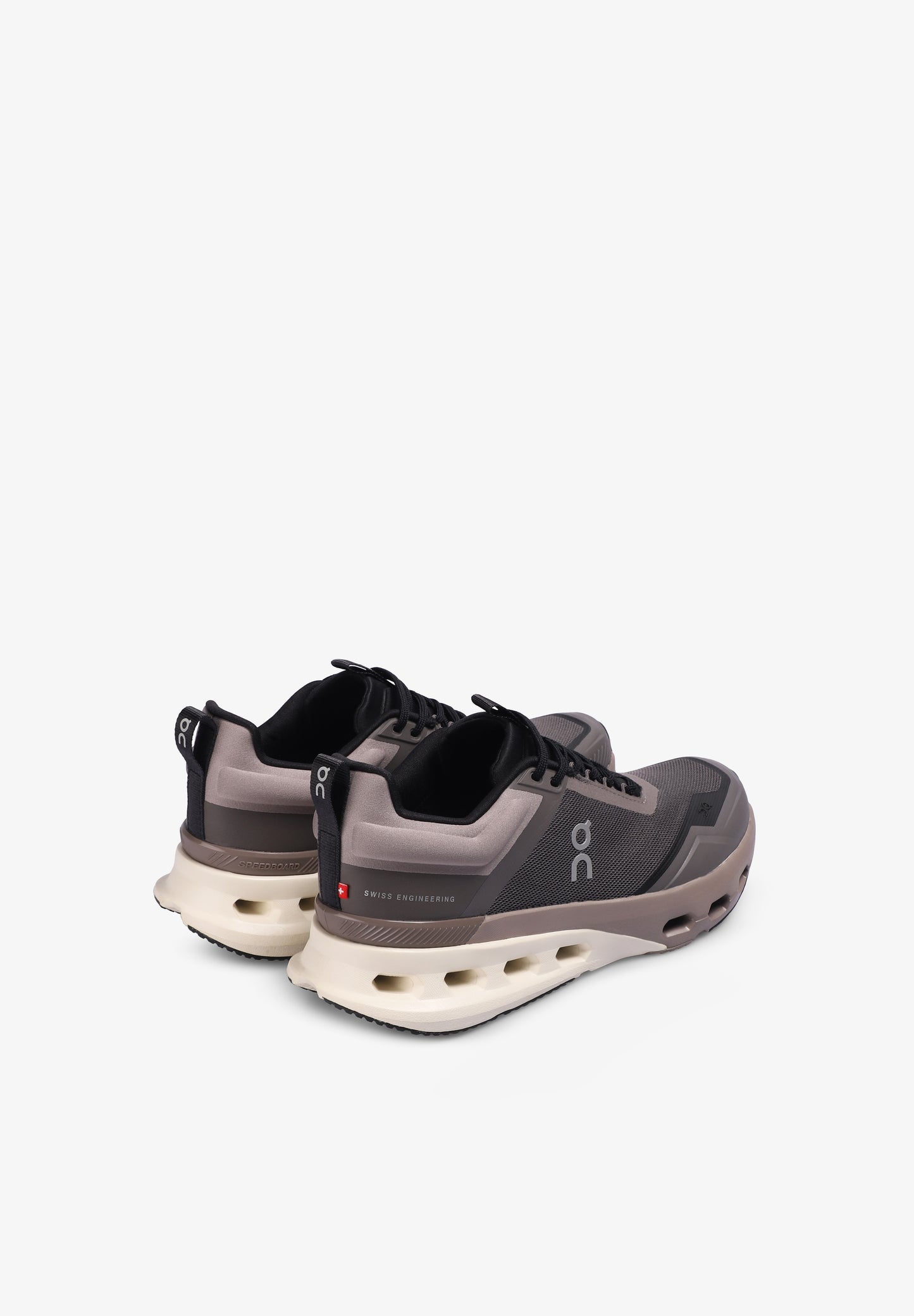 ON | SNEAKERS CLOUDNOVA X HOMBRE