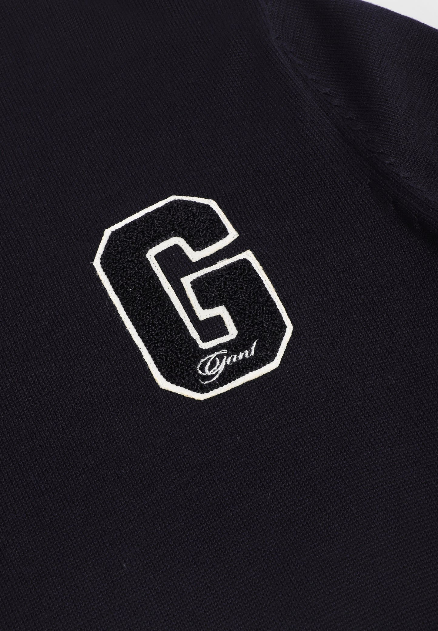 GANT | JERSEY SMALL GRAPHIC BADGE