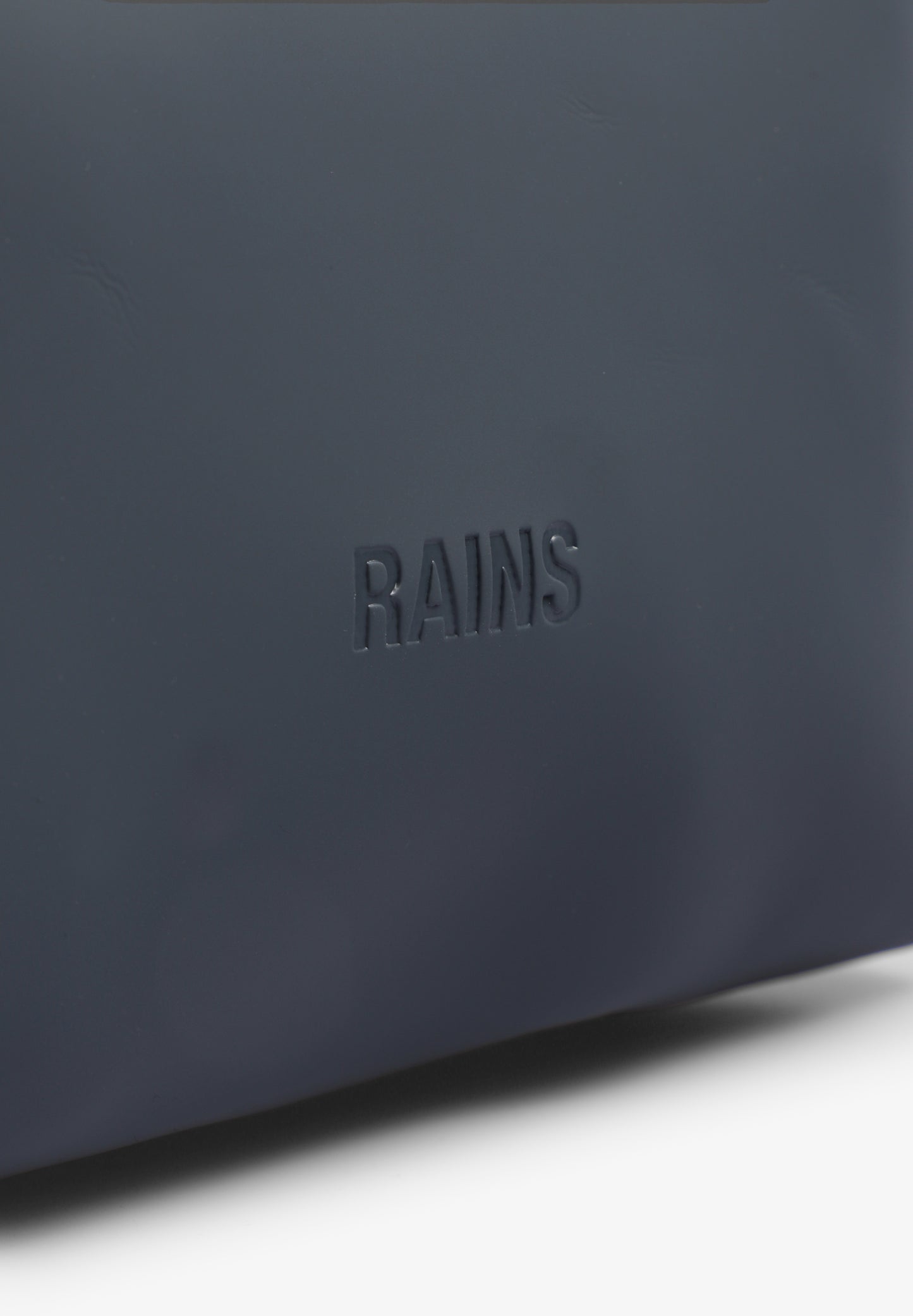 RAINS | NECESER SMALL W3