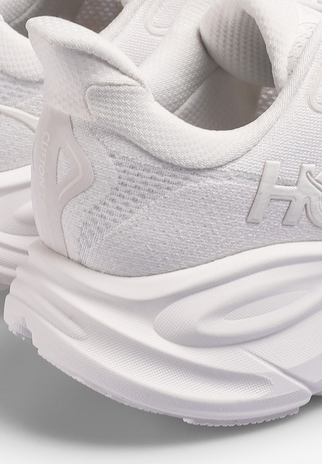 HOKA | ZAPATILLA CLIFTON 10 HOMBRE