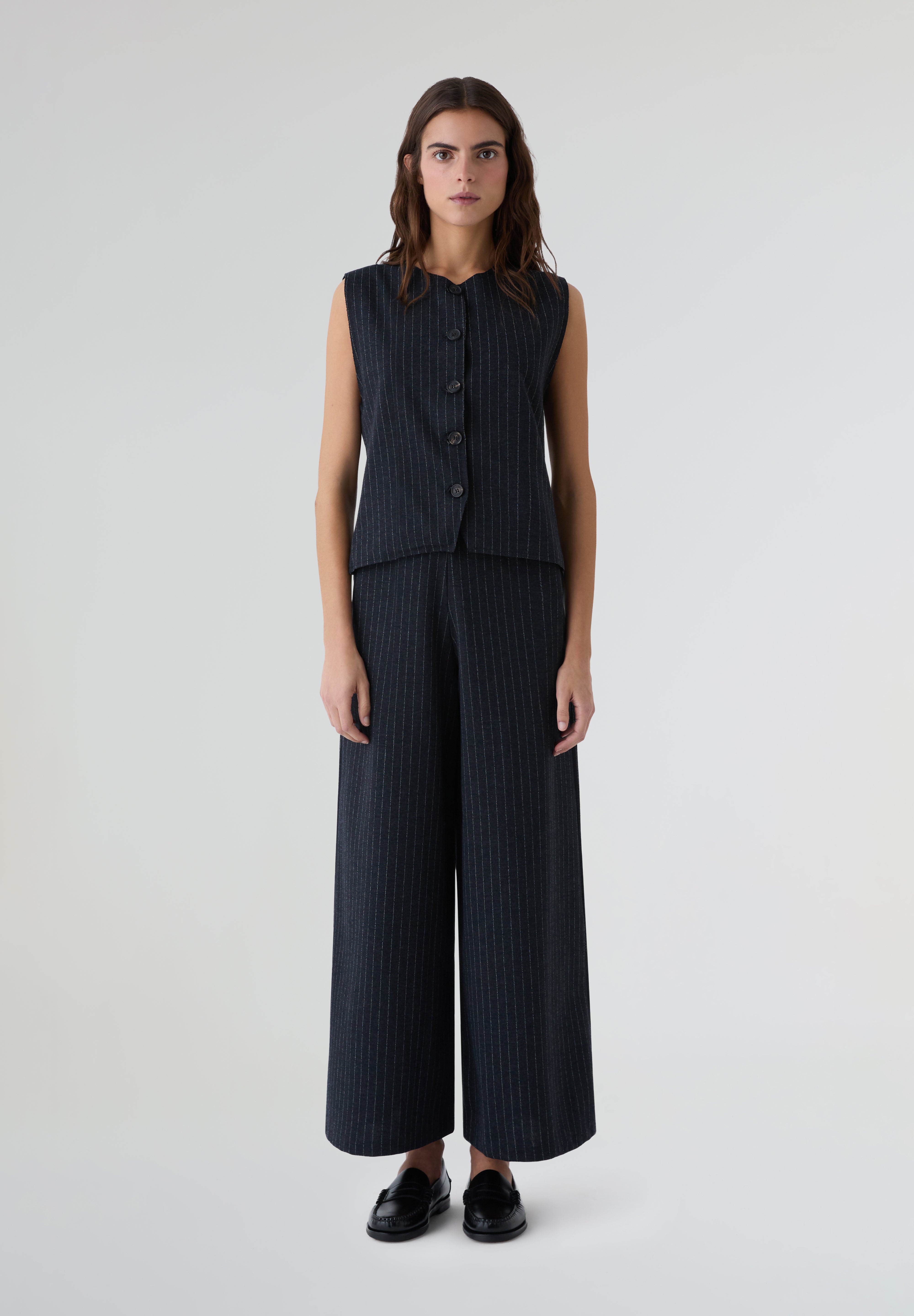 MI&CO | CHALECO RAYA DIPLOMÁTICA FRANCIS