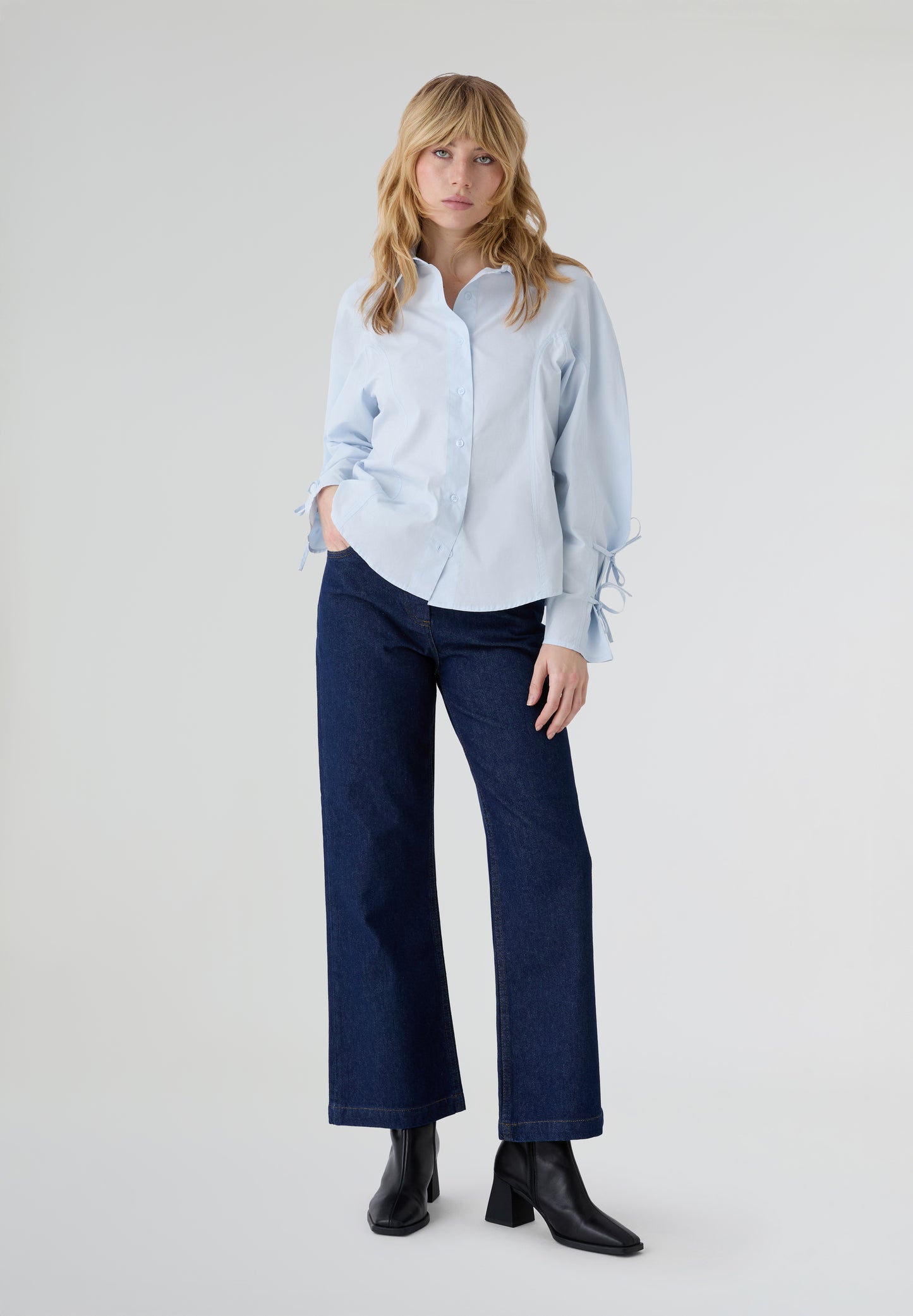 THE TINY BIG SISTER | BLUSA LACE