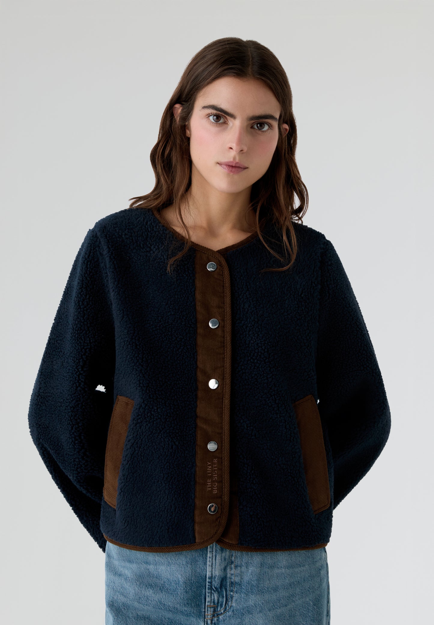 THE TINY BIG SISTER | CHAQUETA SHERPA