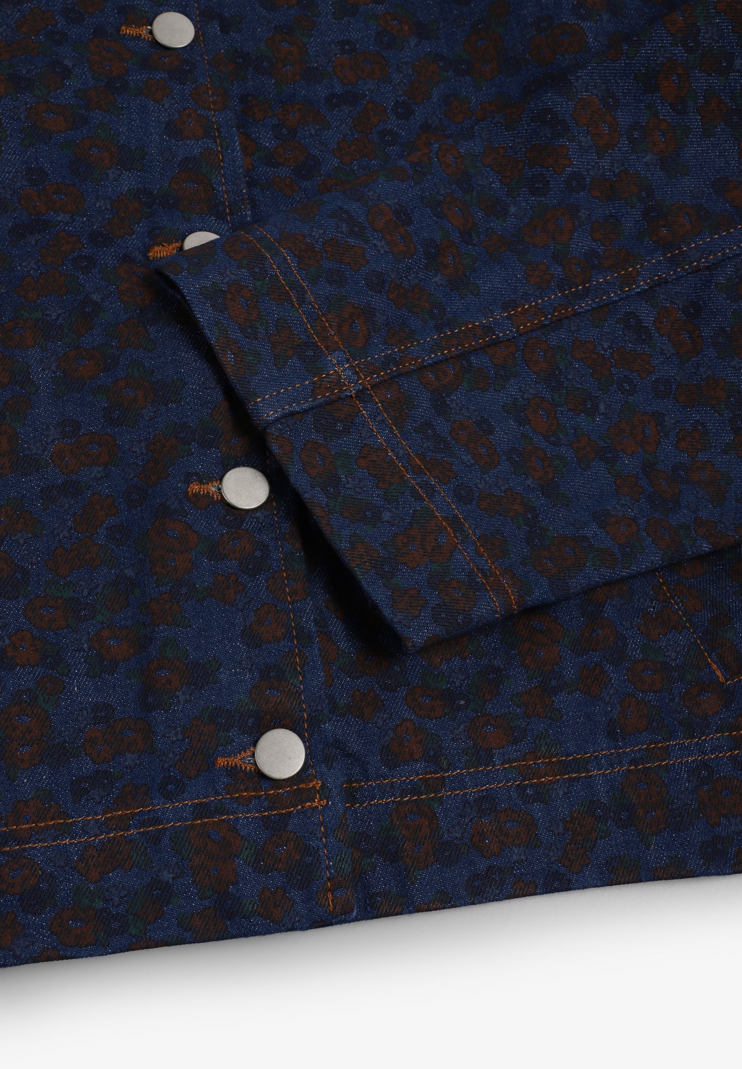THE TINY BIG SISTER | CHAQUETA FLOWERS CROPPED