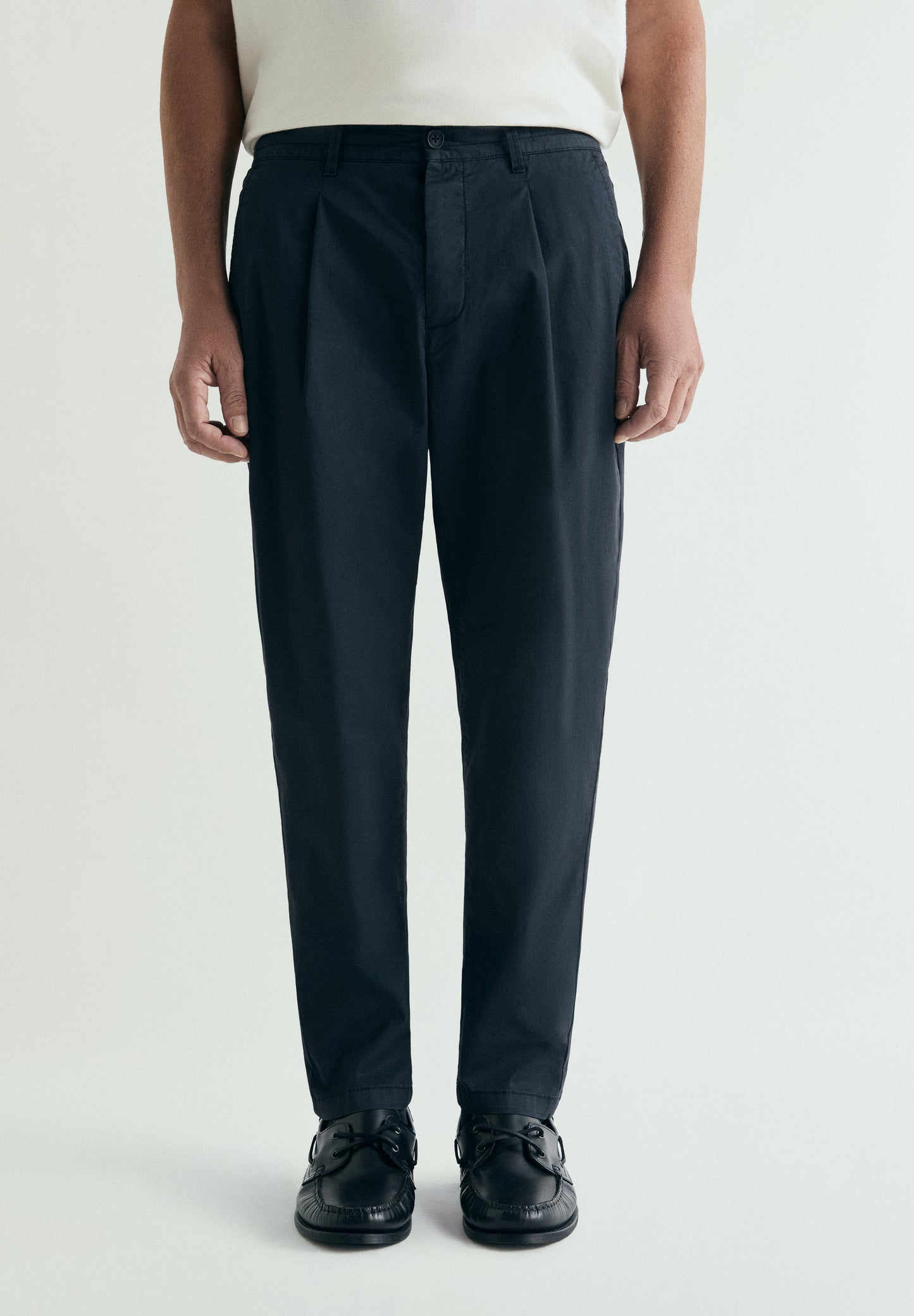 PANTALÓN ALGODÓN PINZAS