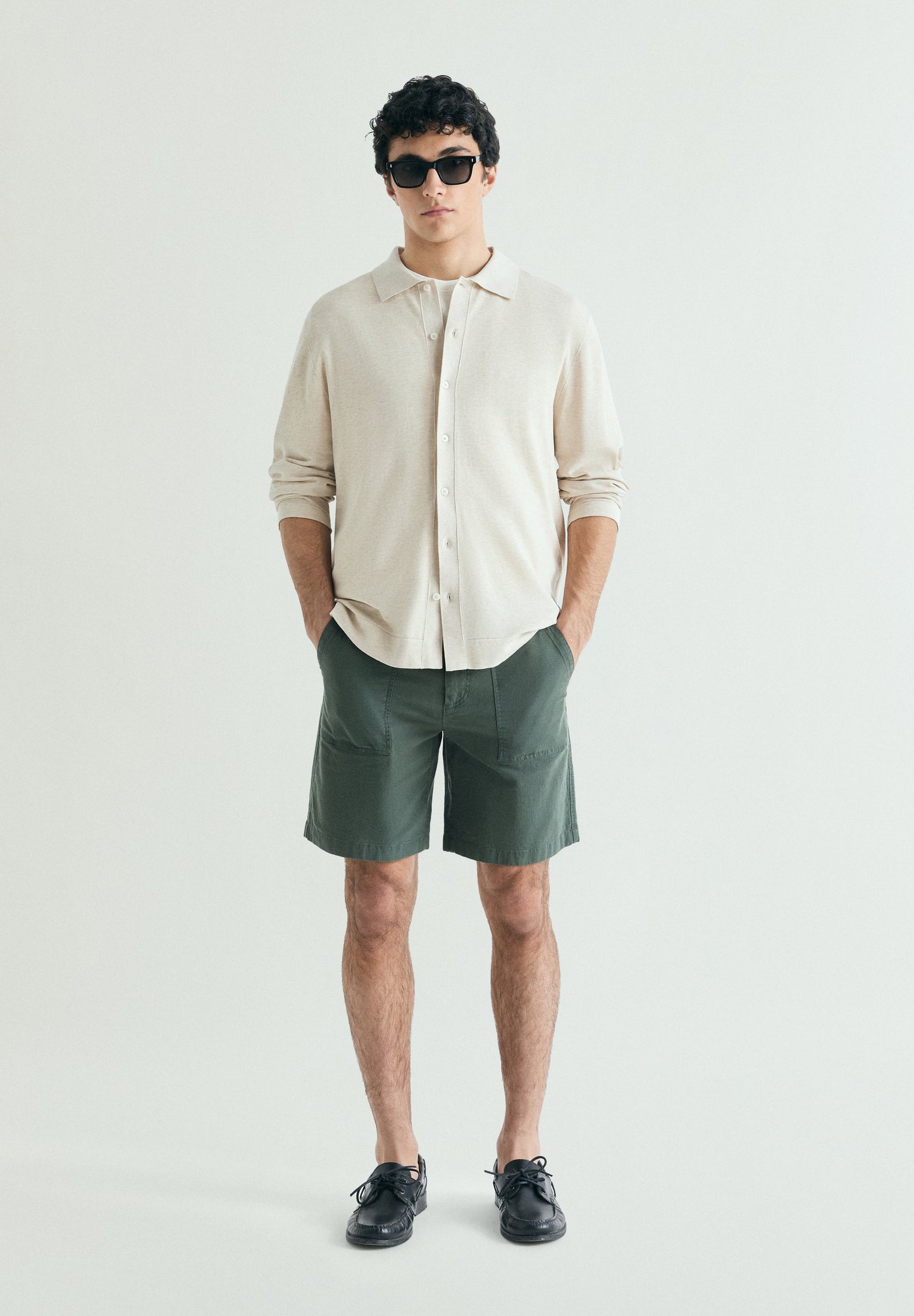 BERMUDAS DETALLE BOLSILLOS
