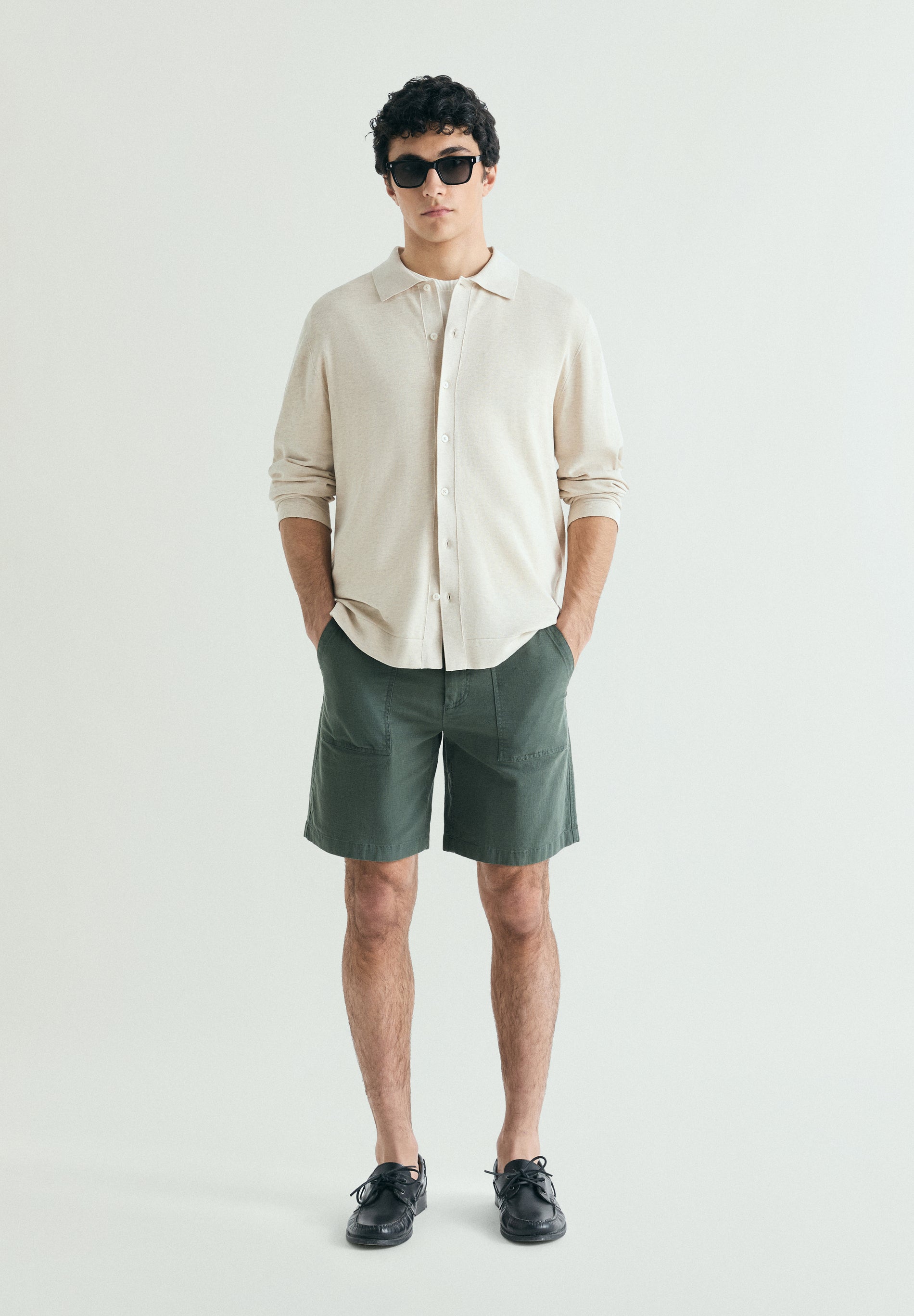 BERMUDAS DETALLE BOLSILLOS