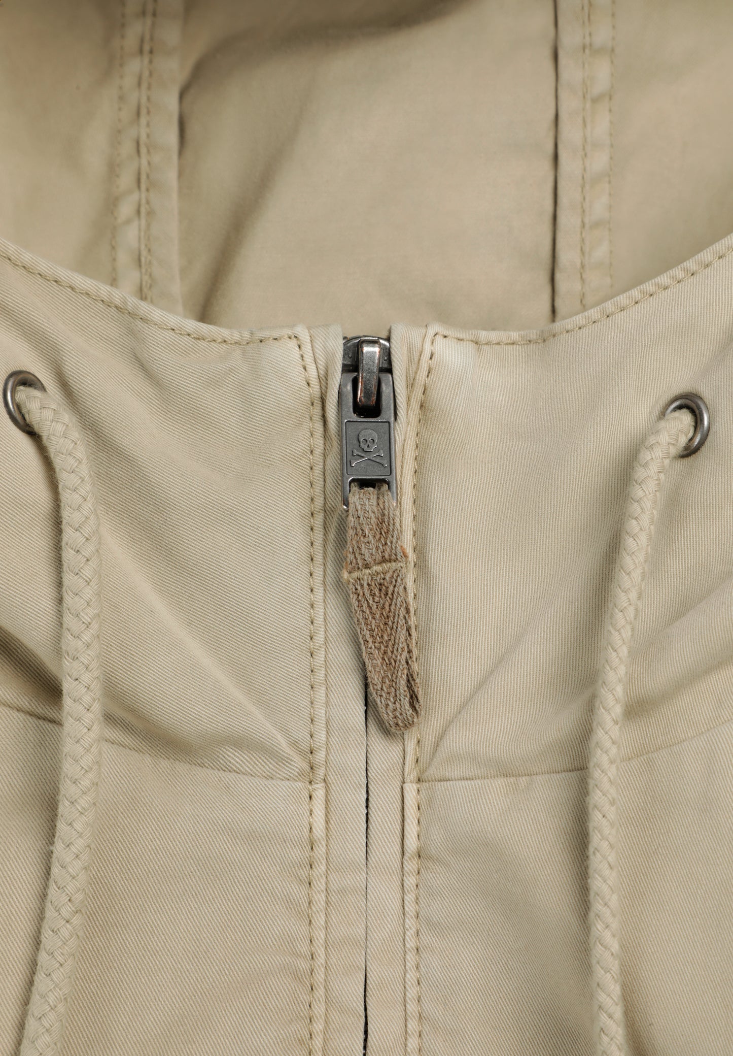 CHAQUETA CAPUCHA CALAVERA TONO