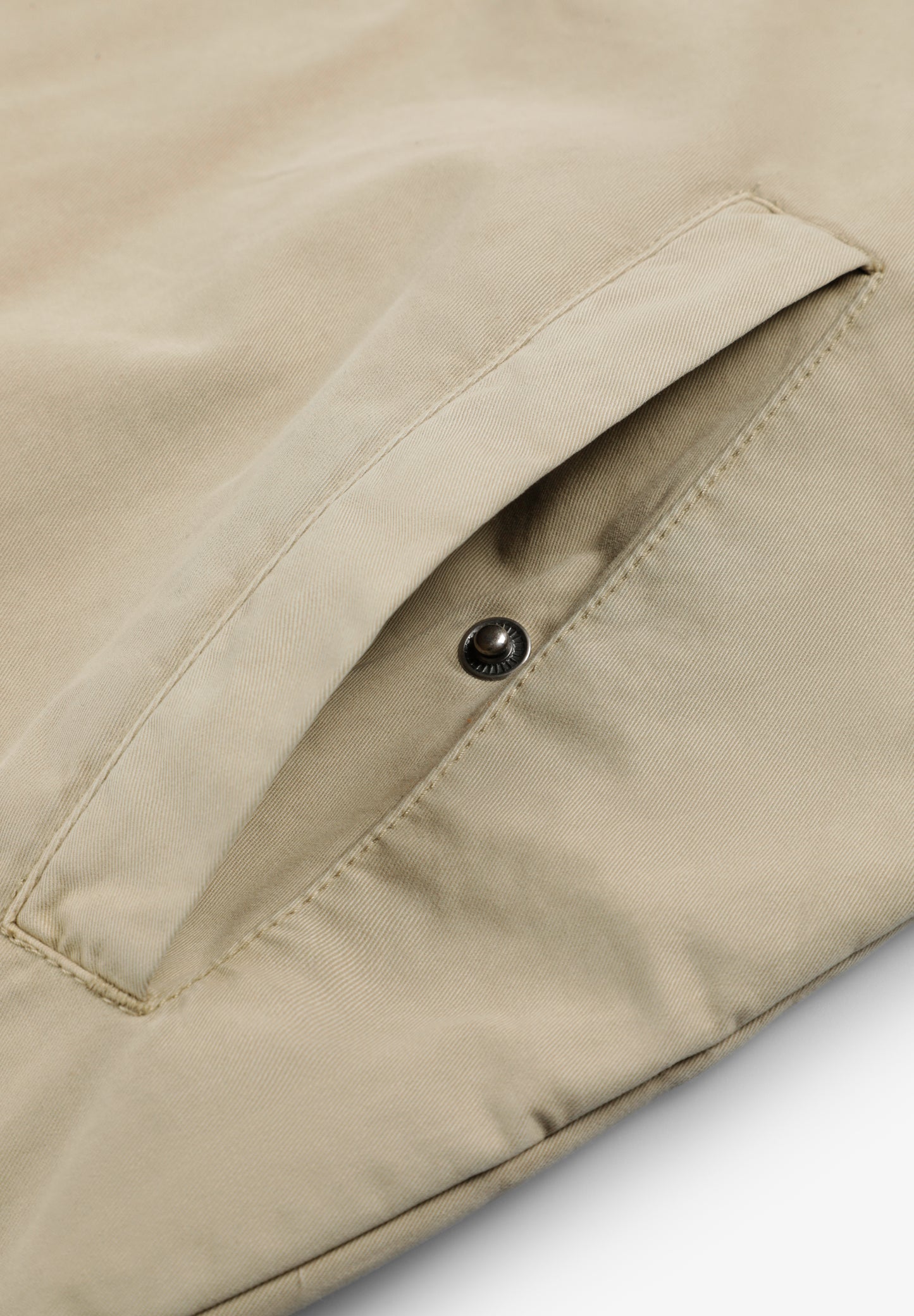 CHAQUETA CAPUCHA CALAVERA TONO