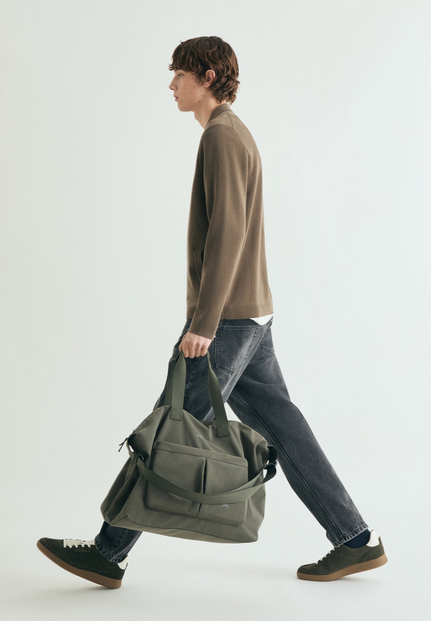 CHAQUETA TÉCNICA CON CREMALLERA