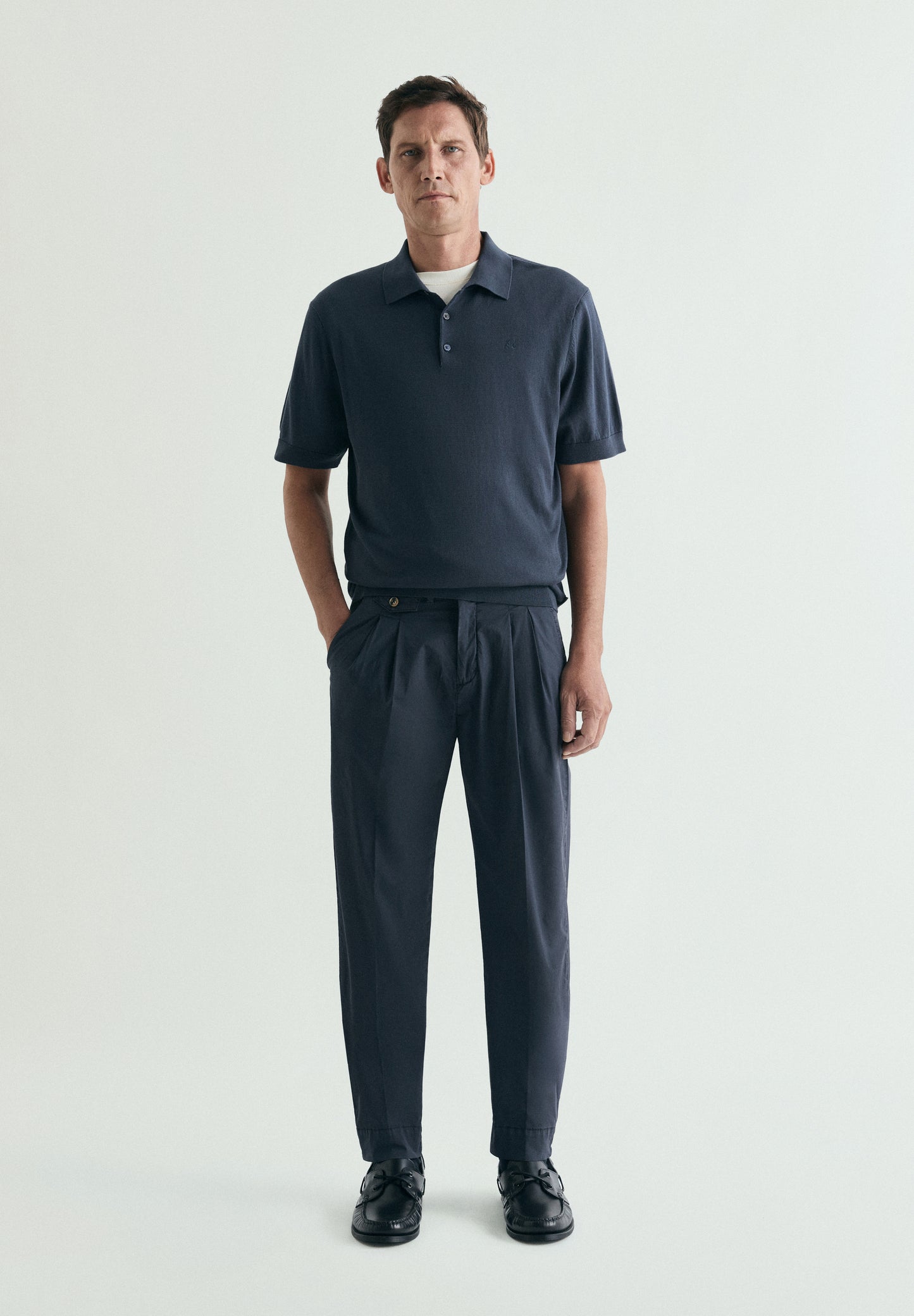 PANTALÓN PINZAS FRONTALES