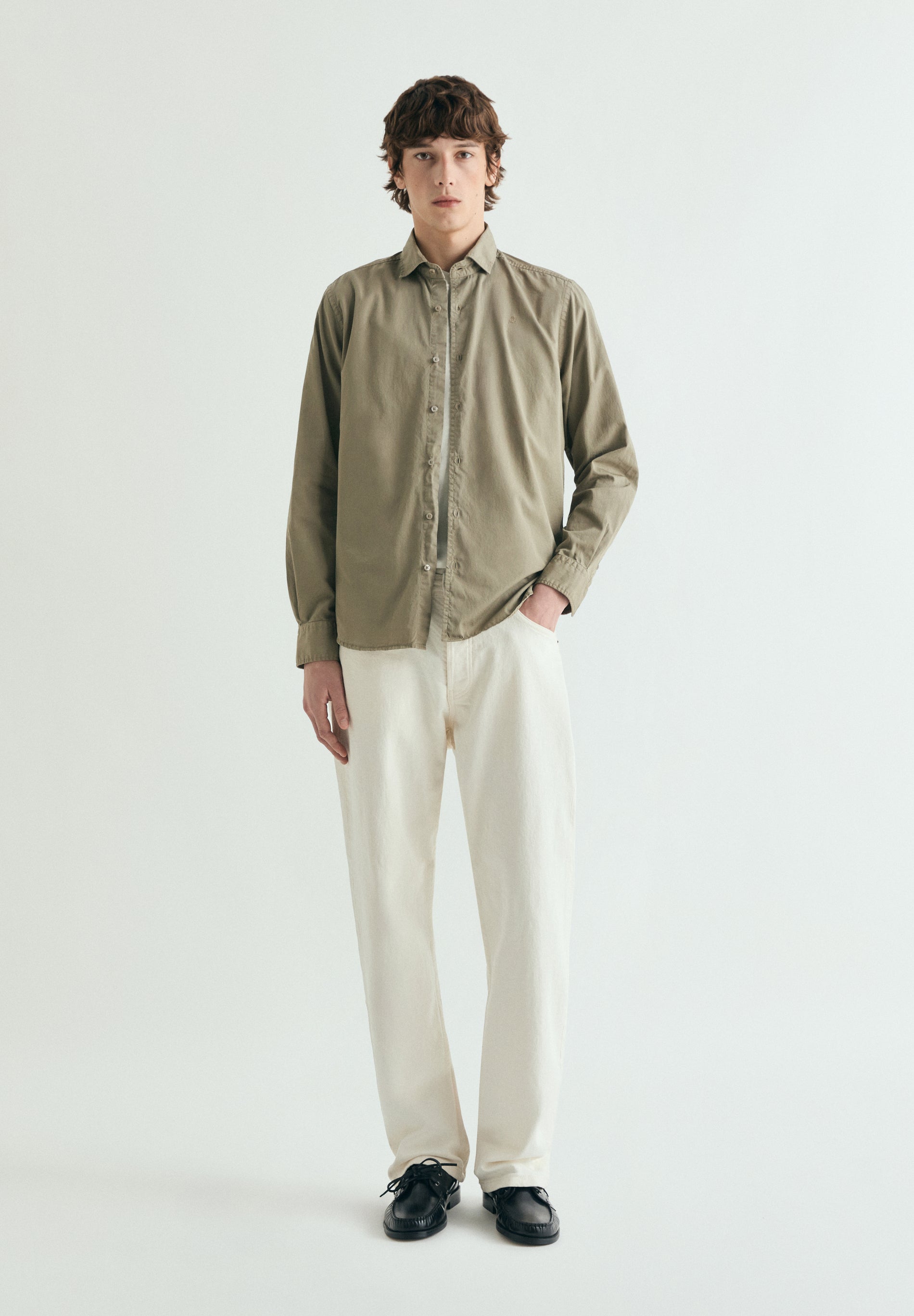 CAMISA REGULAR FIT BORDADA - Scalpers