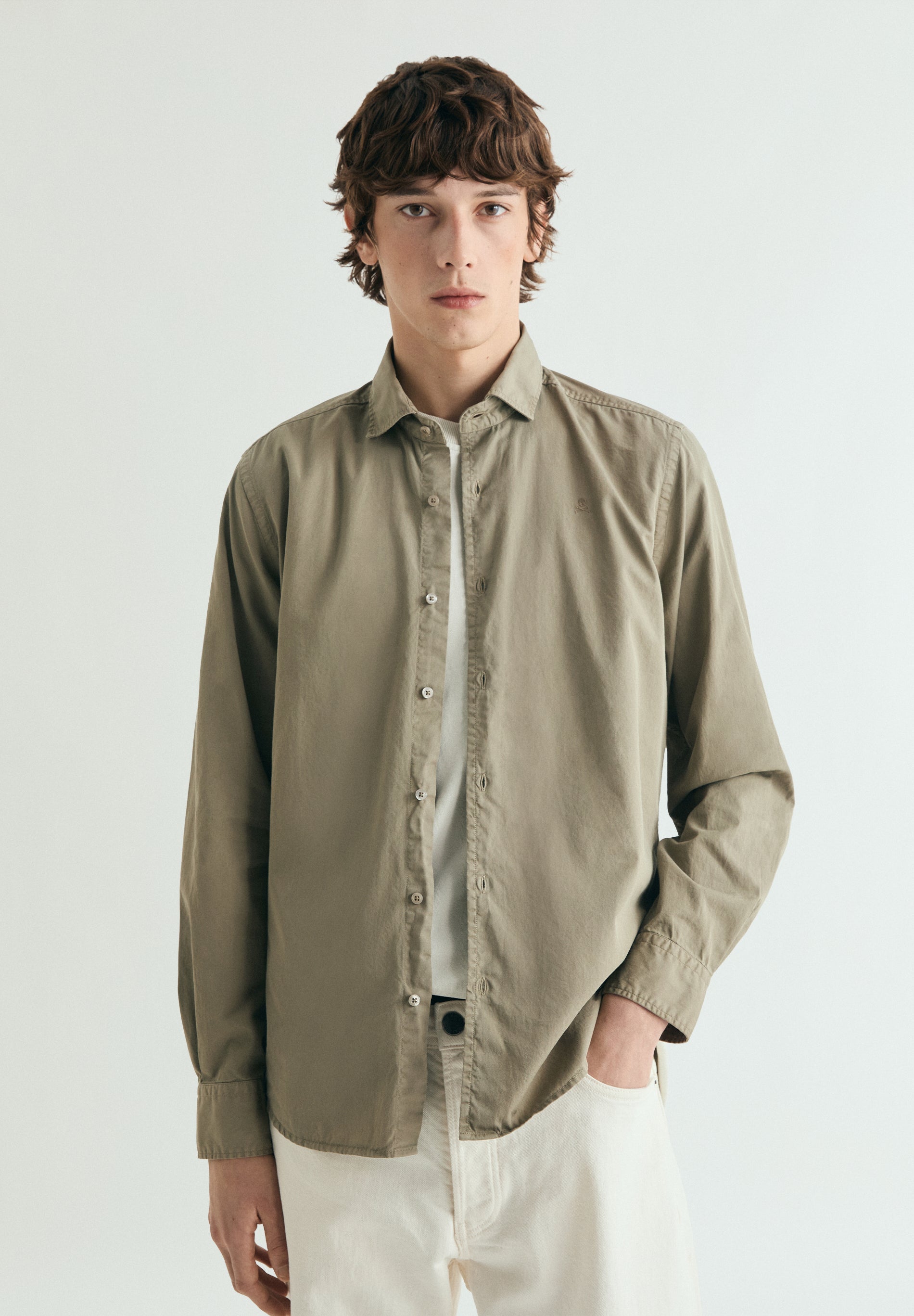 CAMISA REGULAR FIT BORDADA - Scalpers