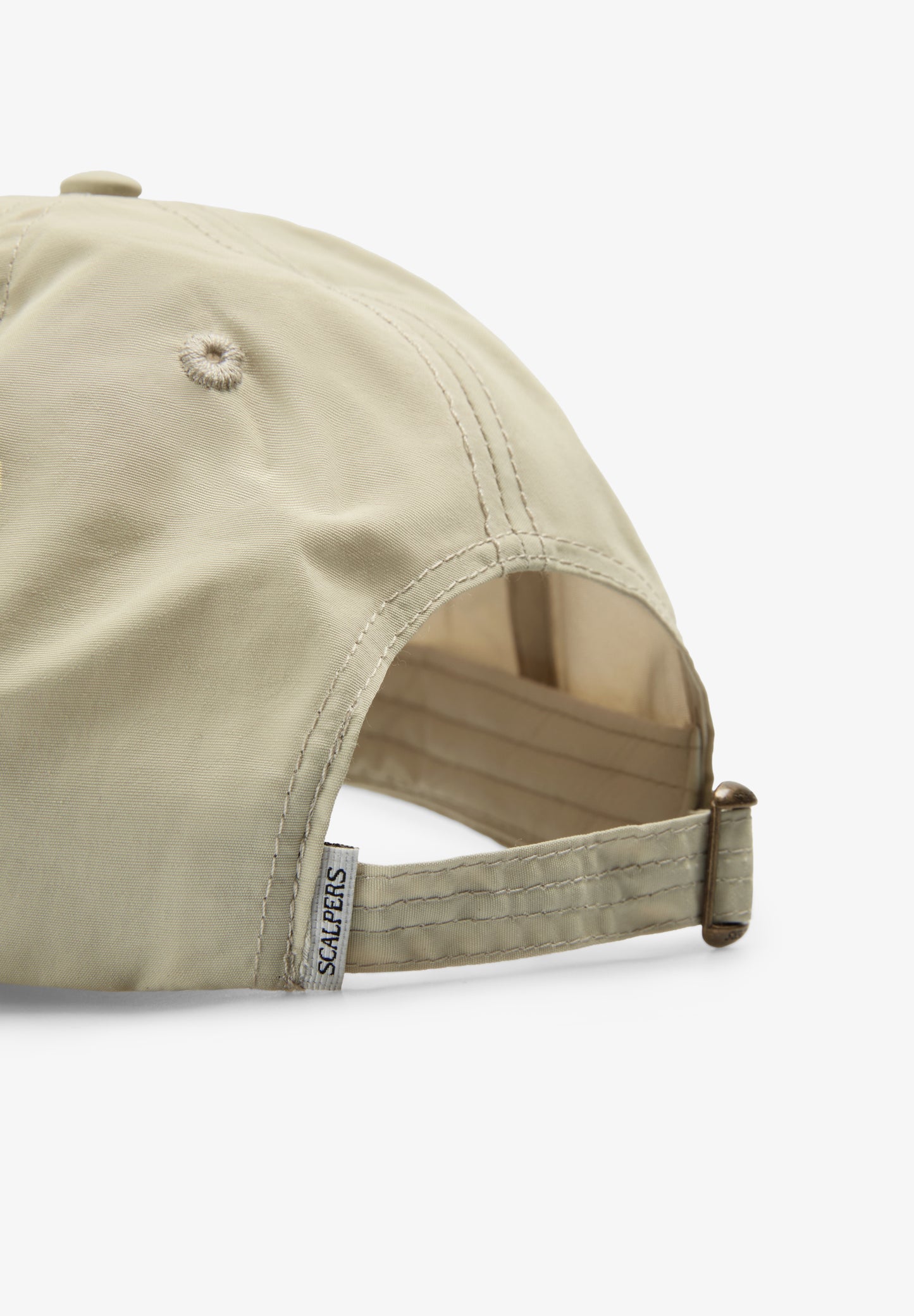 GORRA TÉCNICA BORDADO CONTRASTE