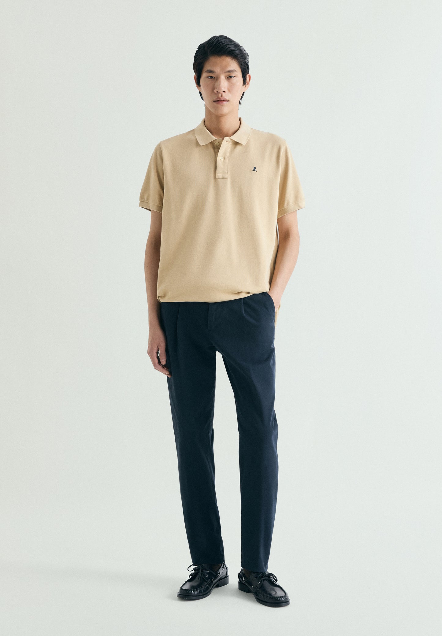 POLO DE PIQUÉ BORDADO CONTRASTE