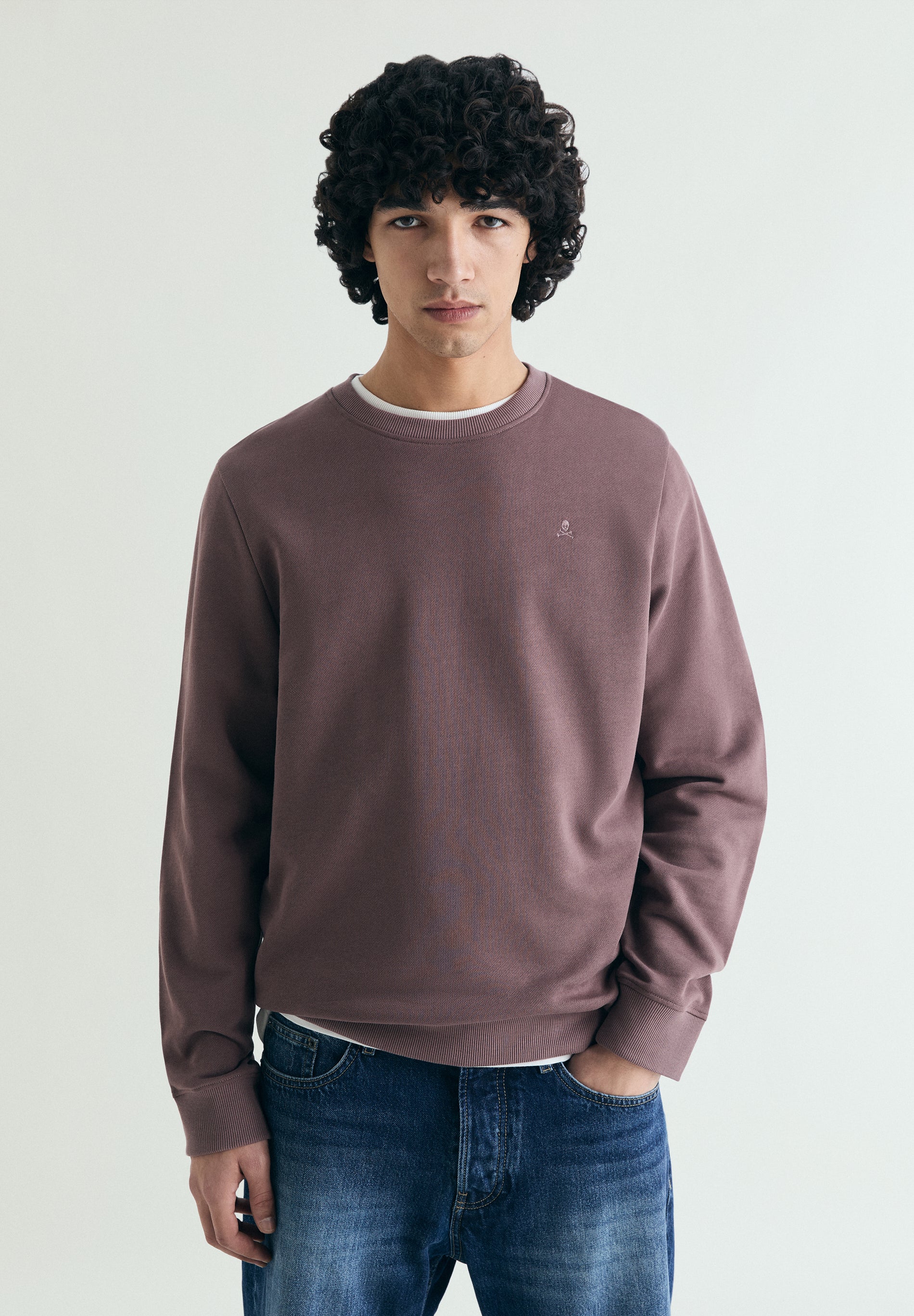 SUDADERA BORDADA WASHED