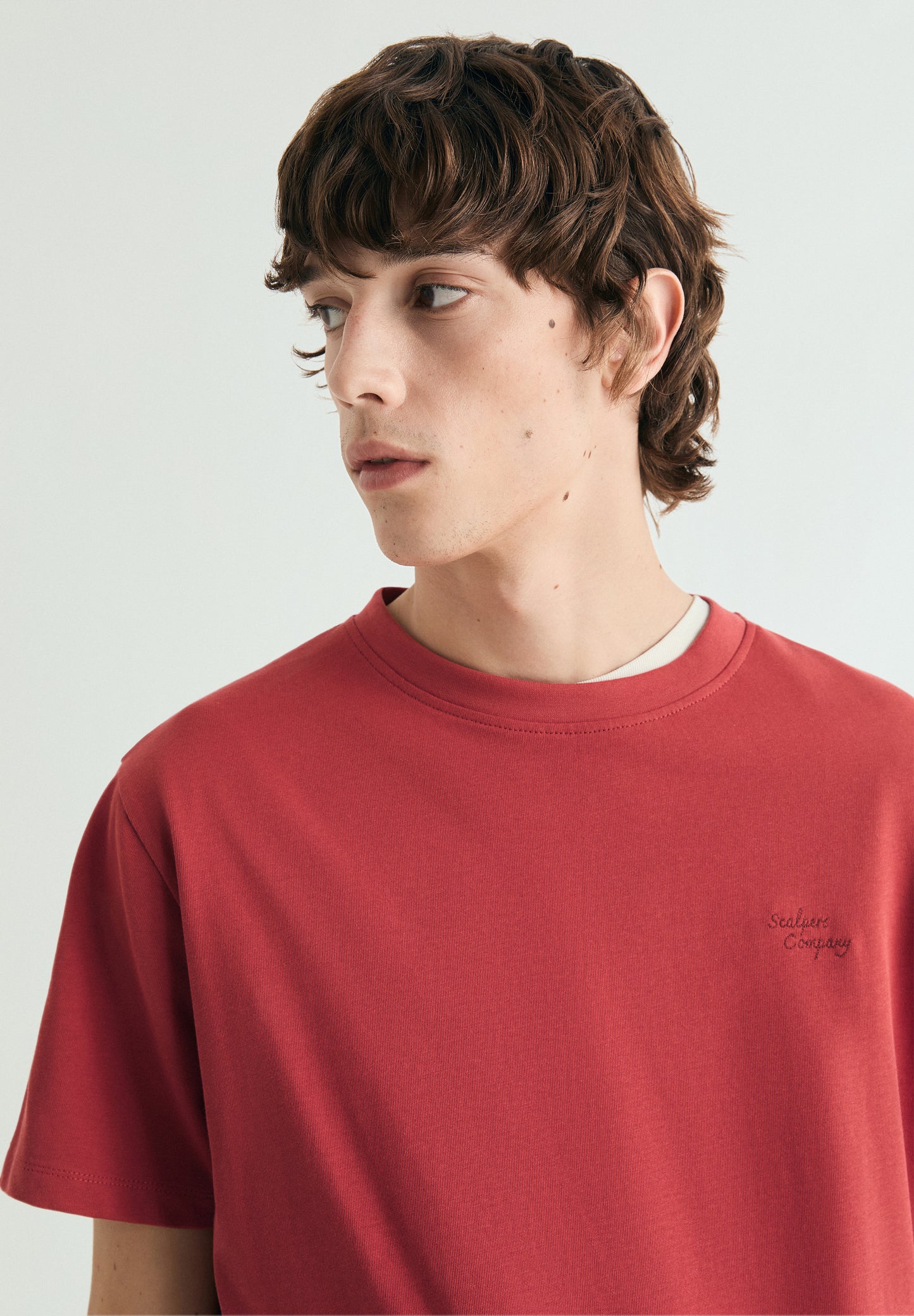 CAMISETA BORDADA MEDIUM WEIGHT