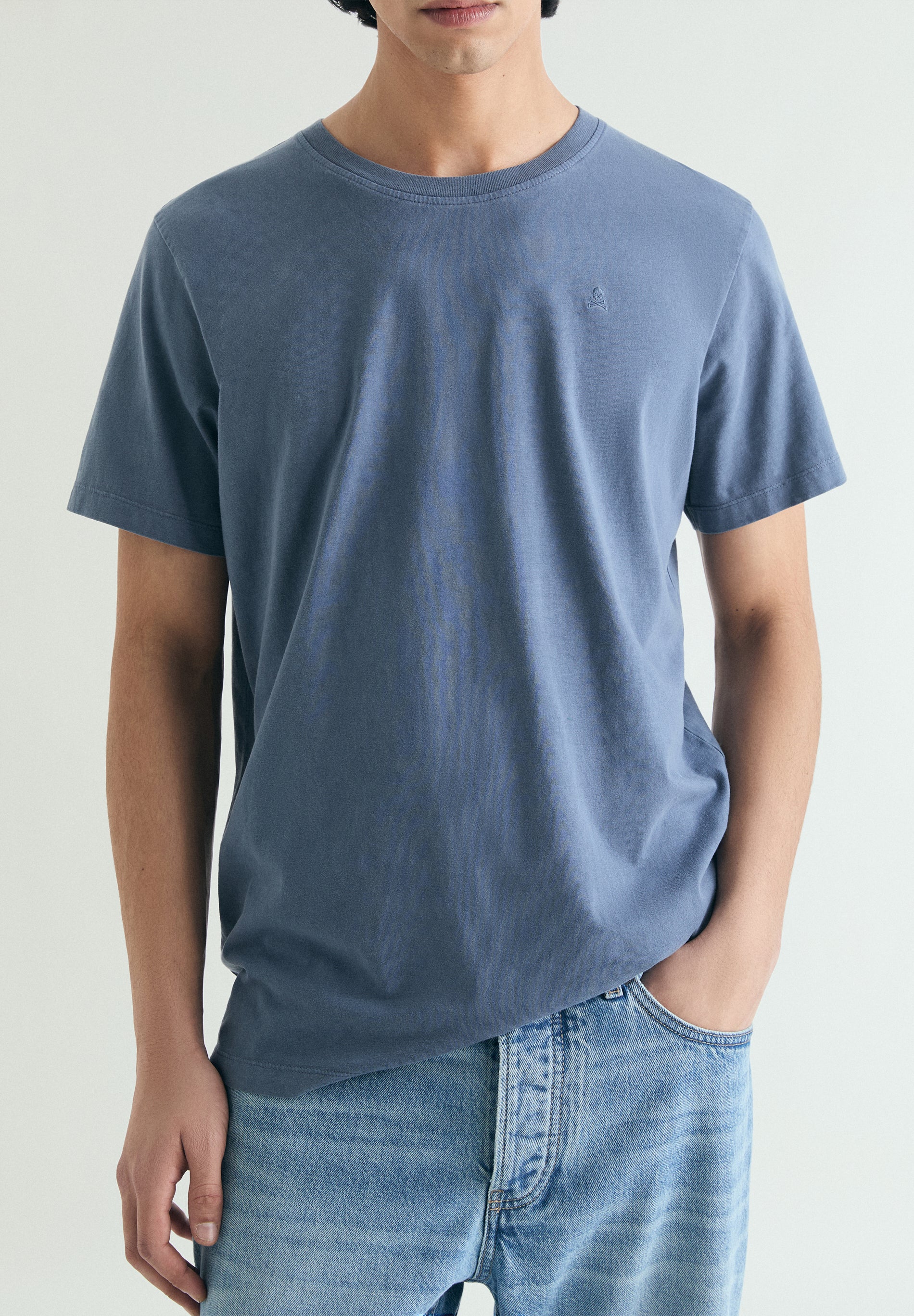 CAMISETA BORDADA REGULAR FIT