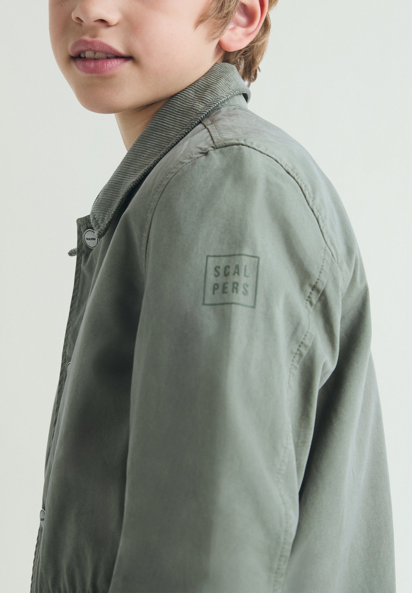 CHAQUETA ALGODÓN BOLSILLOS