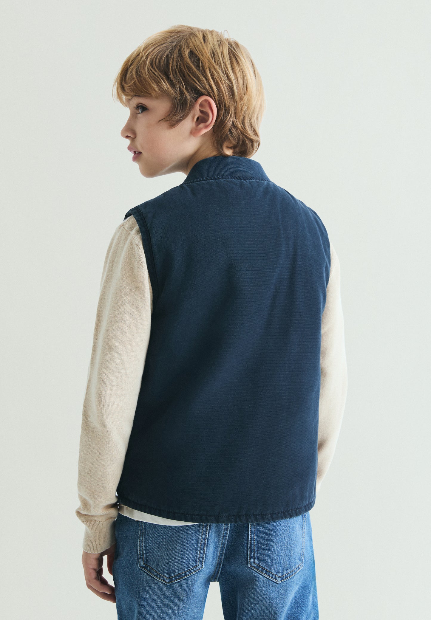 CHALECO DENIM CON CREMALLERA