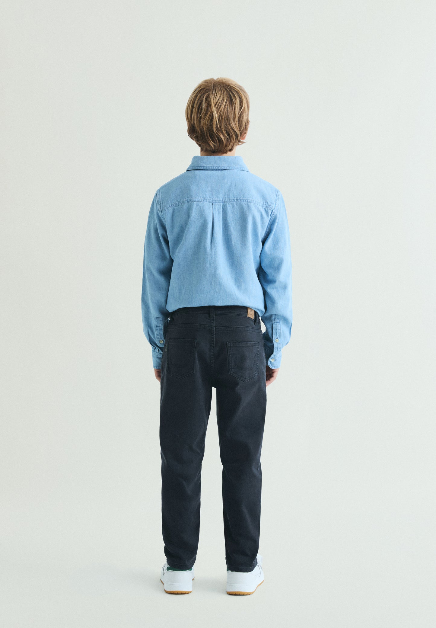 PANTALÓN SLIM FIT DE CINCO BOLSILLOS