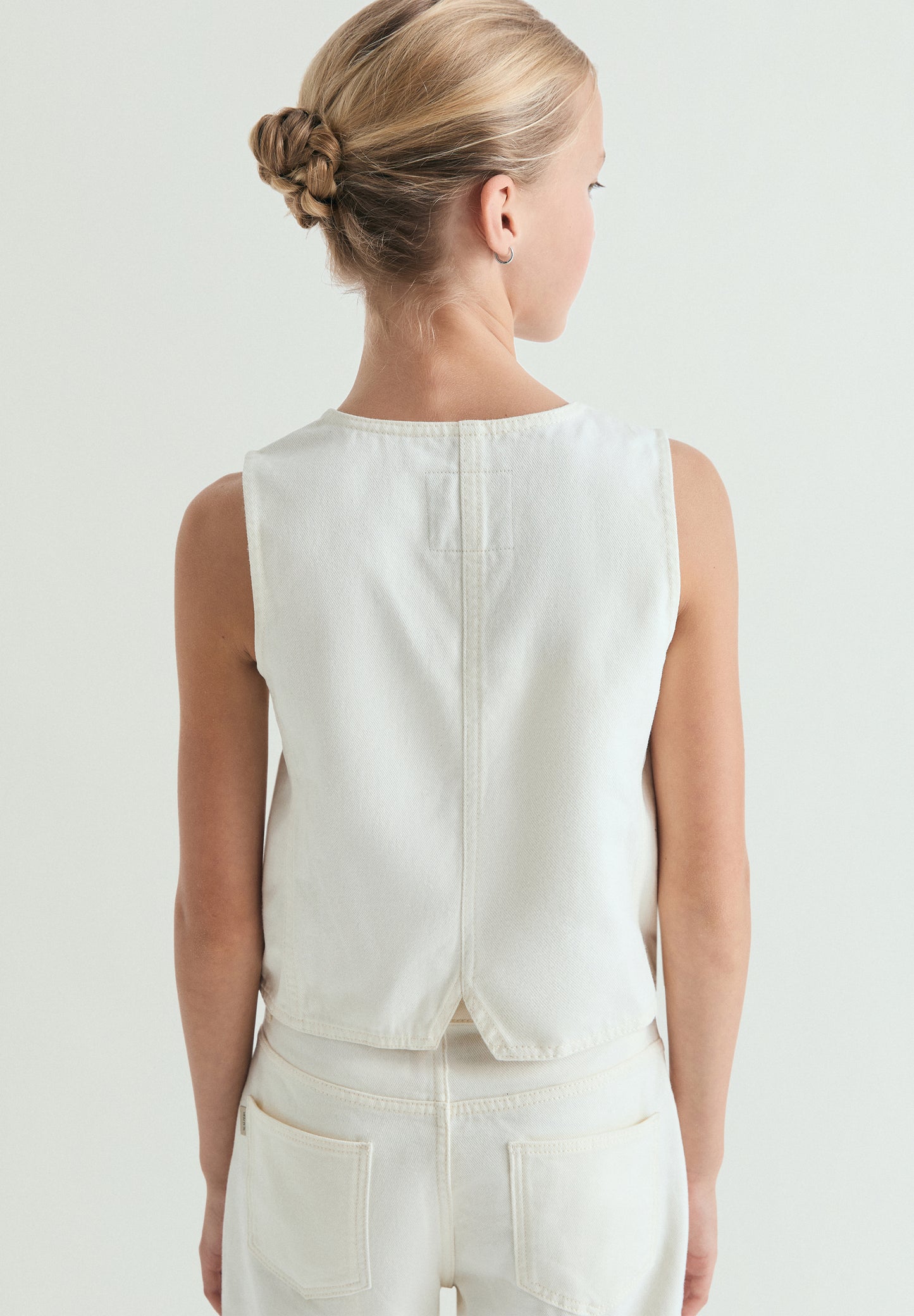 CHALECO DENIM BORDADOS