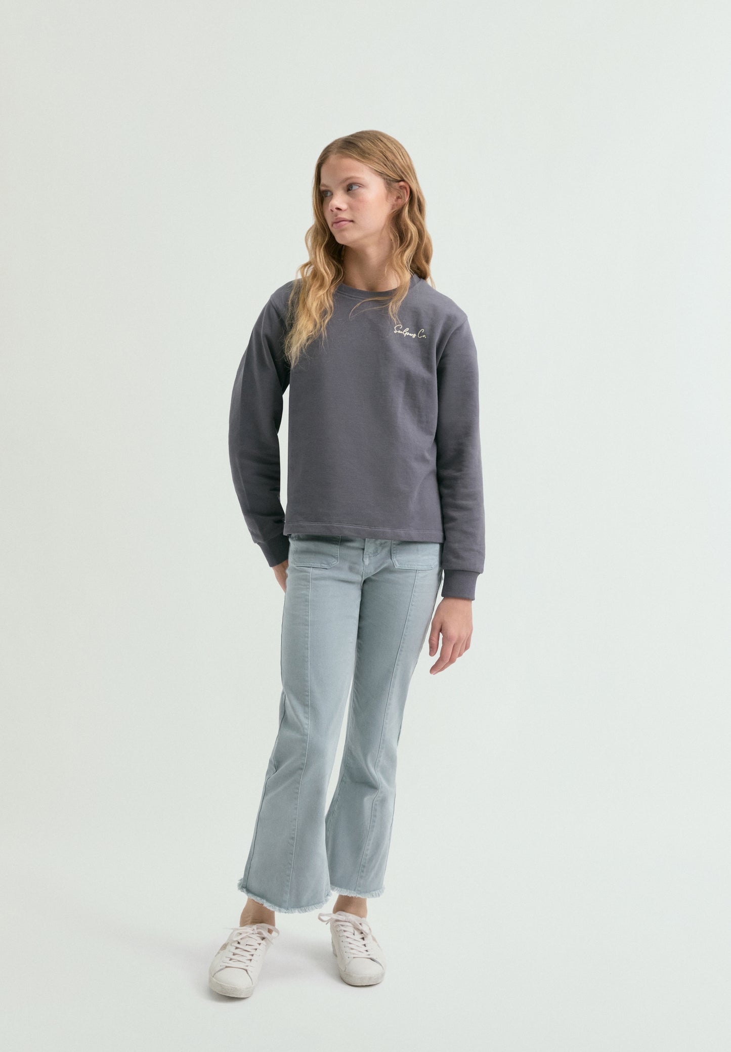 PANTALÓN FLARE COSTURAS