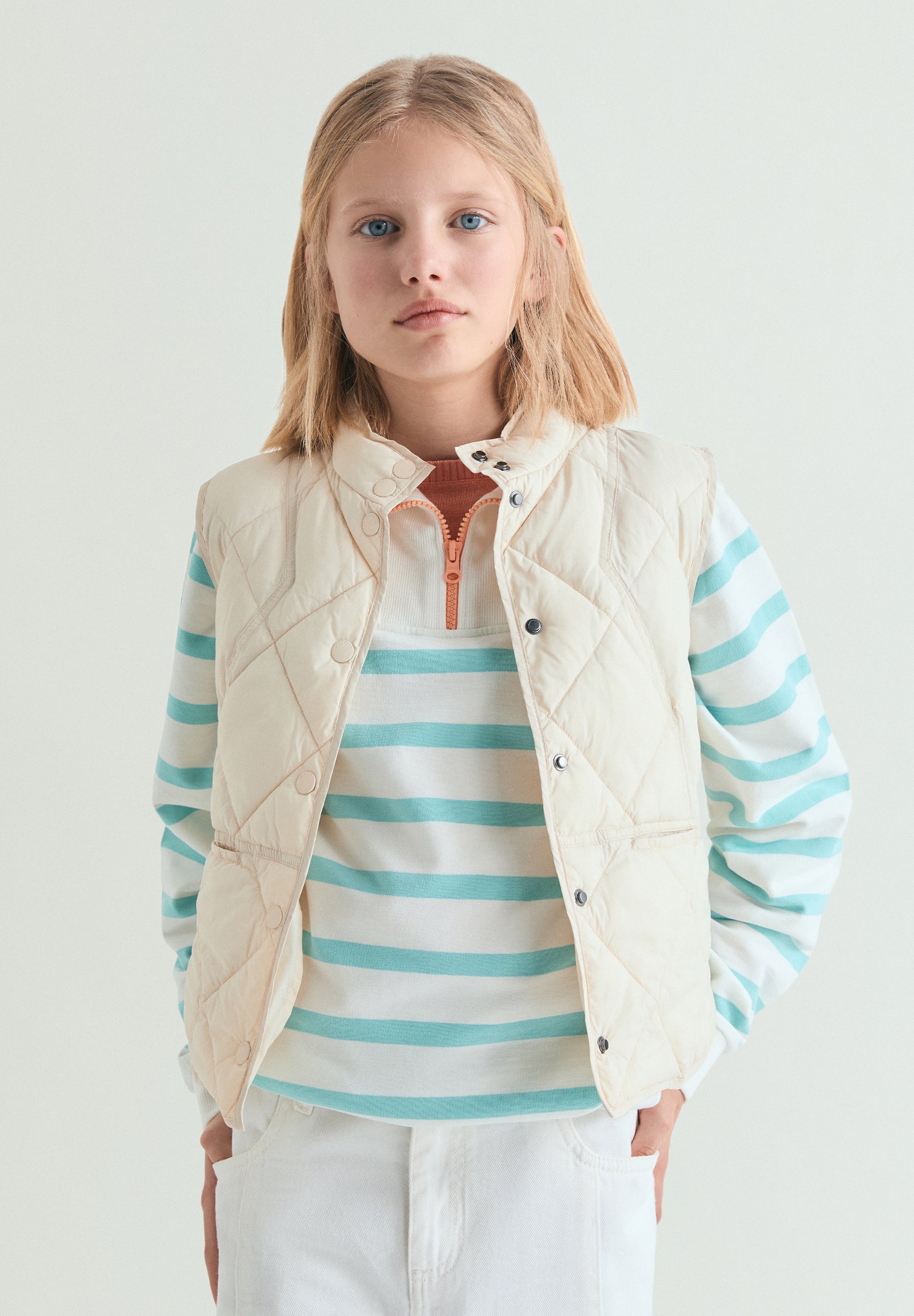 CHALECO ACOLCHADO COSTURAS