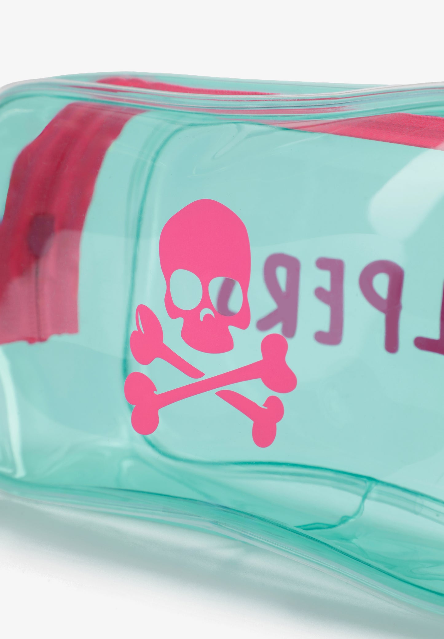 NECESER CON SET DE VIAJE