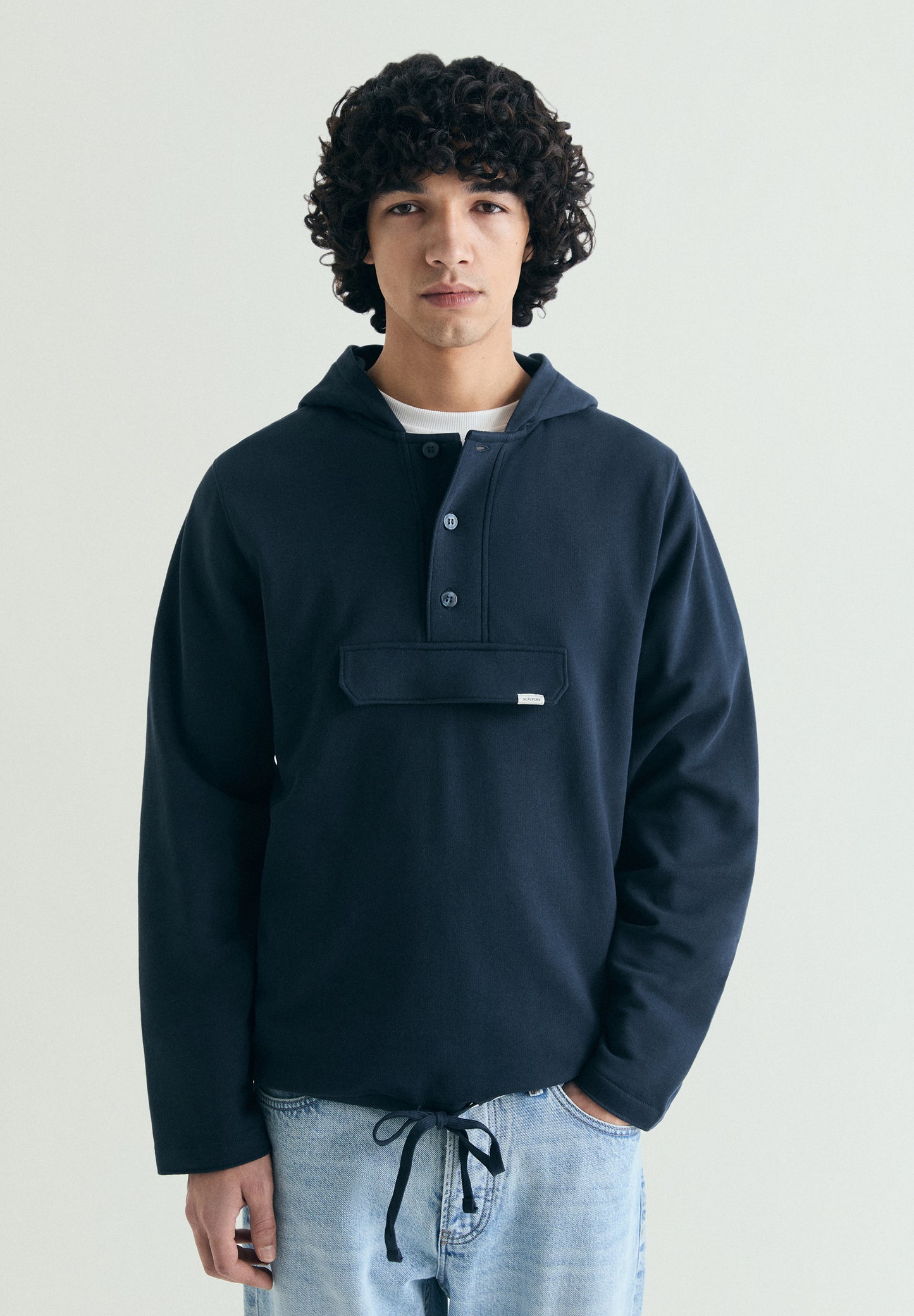 SUDADERA CON CAPUCHA BOLSILLO FRONTAL