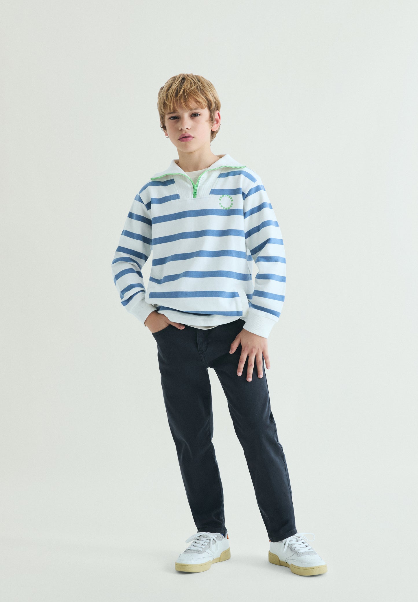 SUDADERA DE RAYAS CON CUELLO POLO