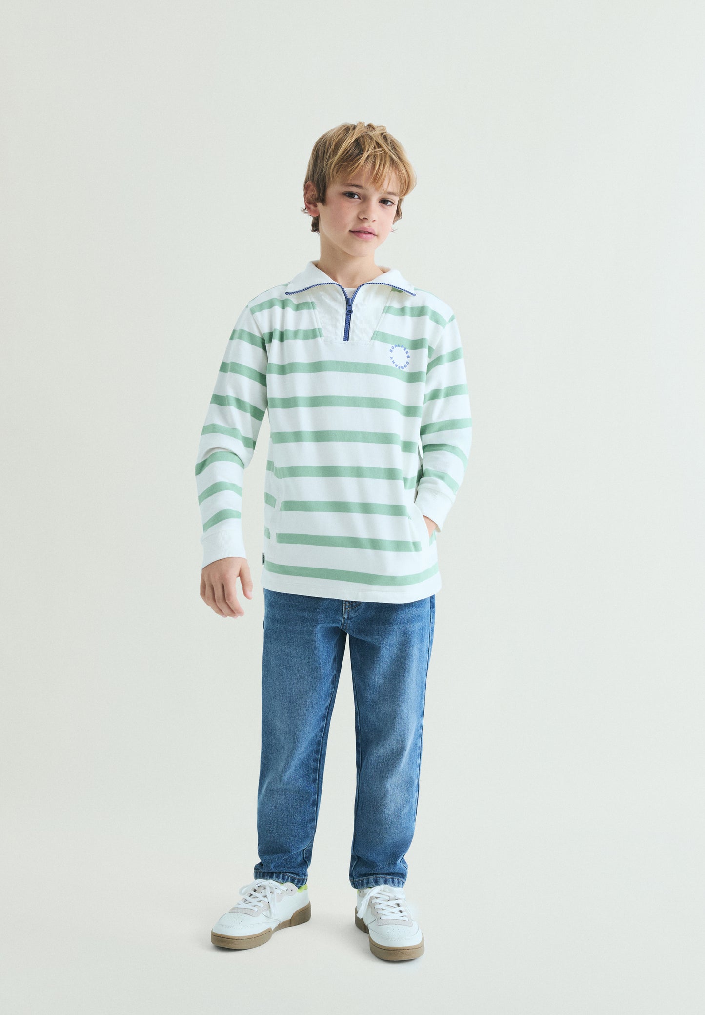 SUDADERA DE RAYAS CON CUELLO POLO