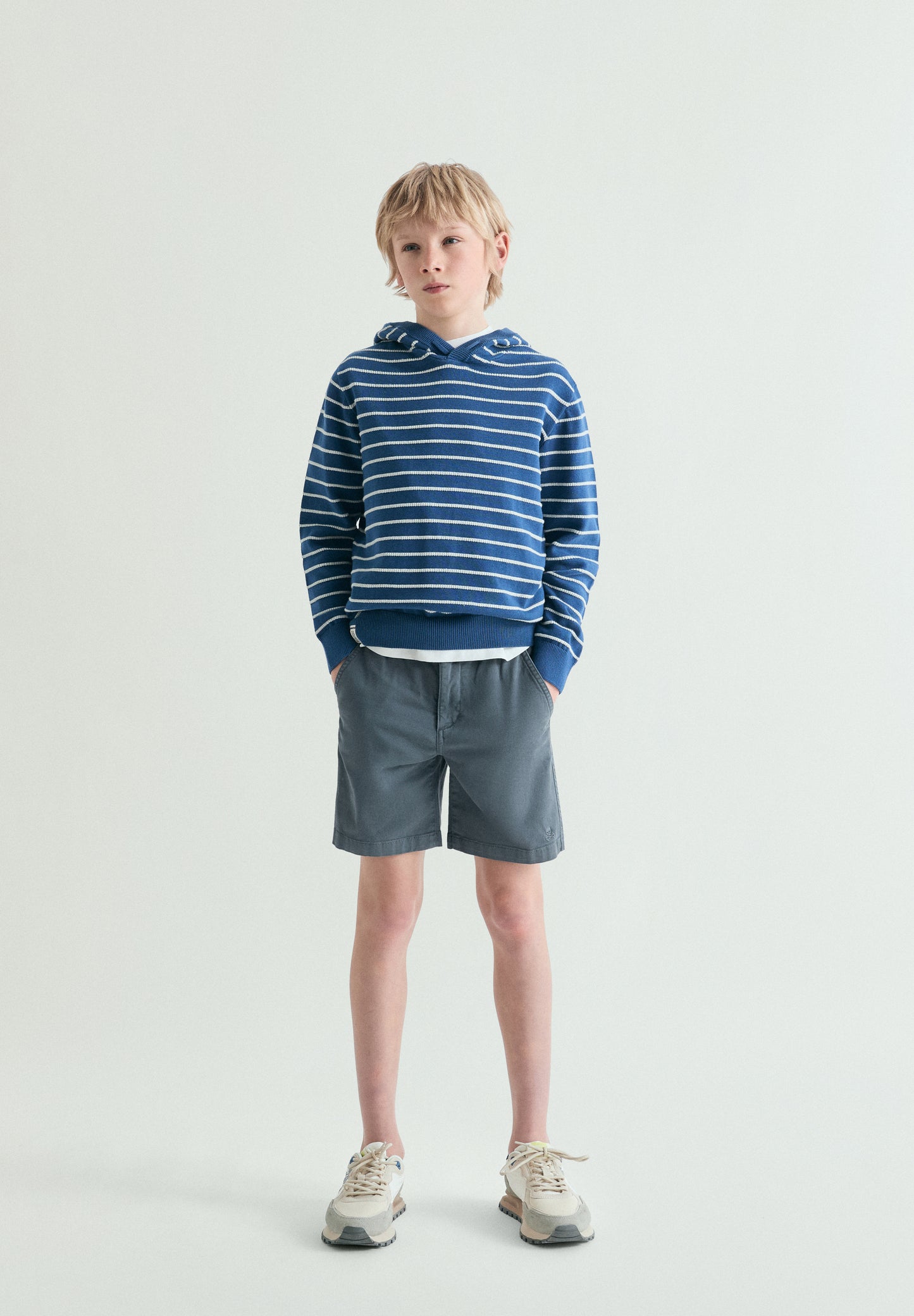 SUDADERA TRICOT CON CAPUCHA