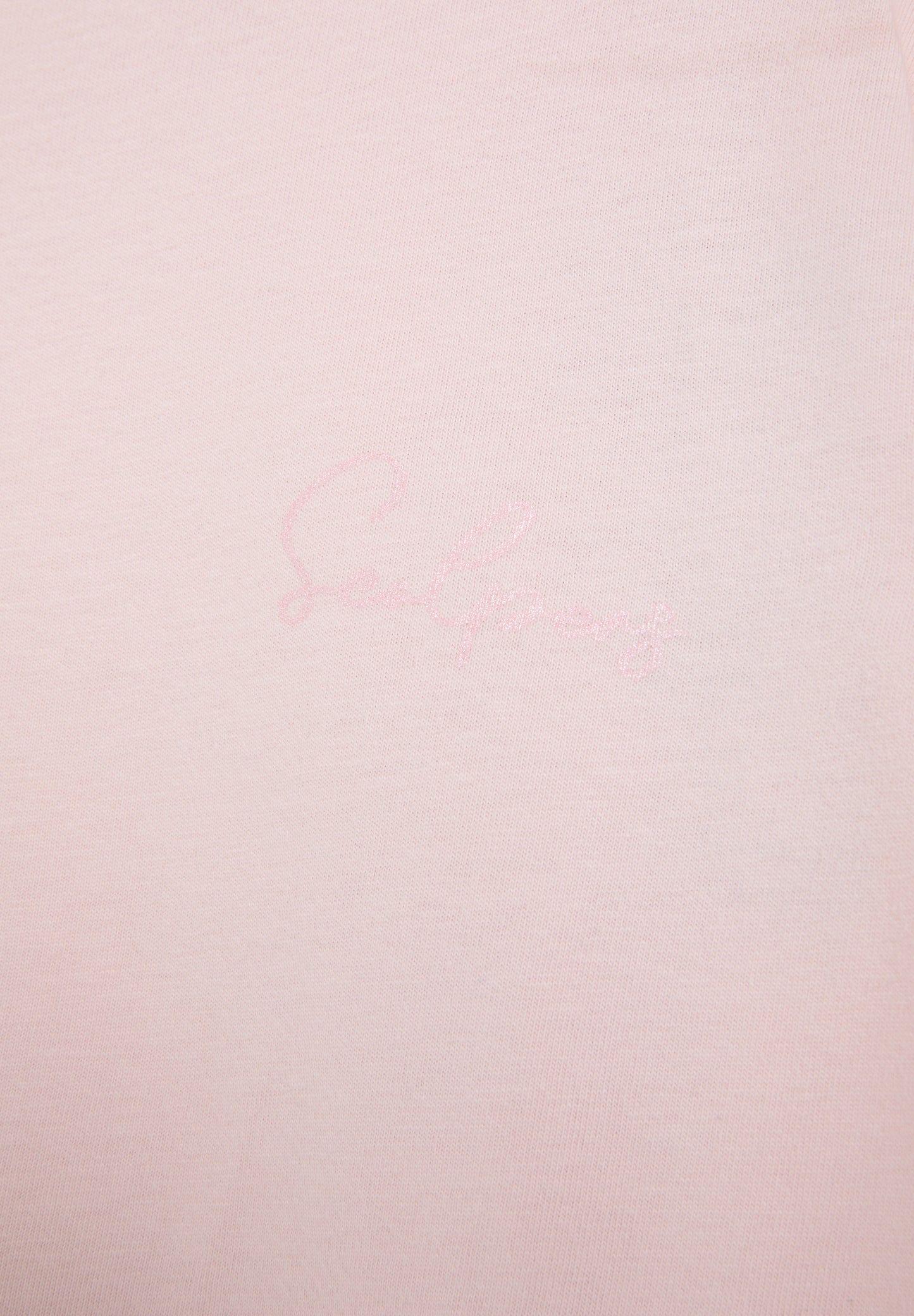 CAMISETA CON NUDO Y CALAVERA